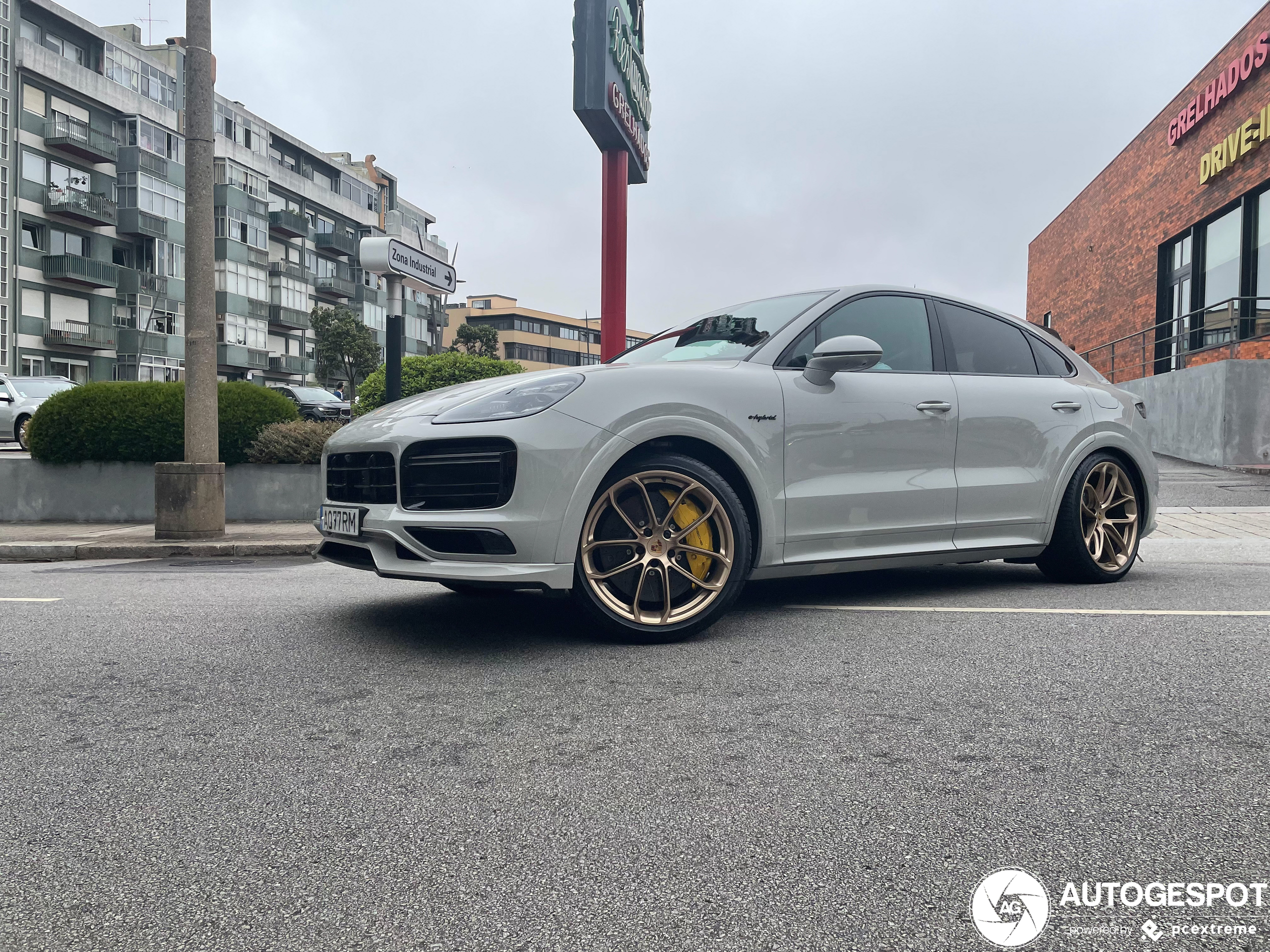 Porsche Cayenne Coupé Turbo S E-Hybrid