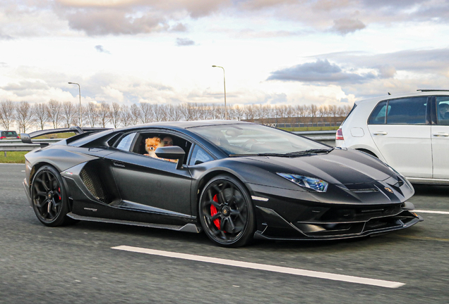 Lamborghini Aventador LP770-4 SVJ