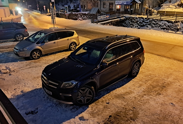 Mercedes-Benz GL 63 AMG X166