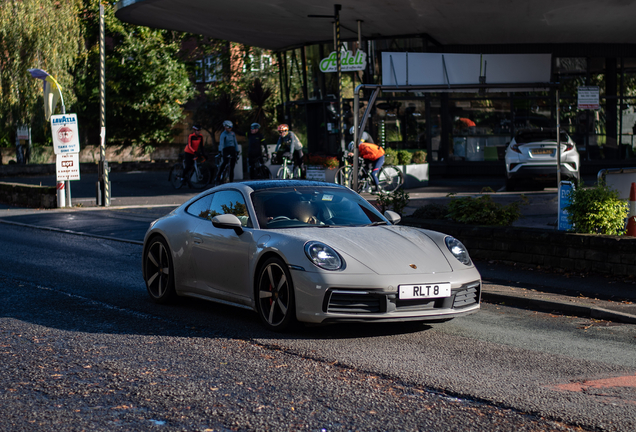 Porsche 992 Carrera 4S