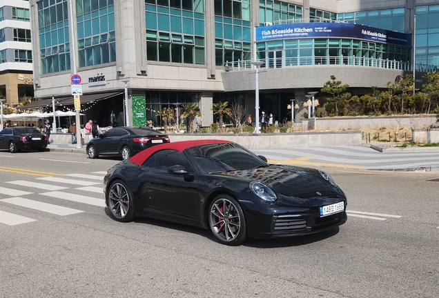 Porsche 992 Carrera 4S Cabriolet