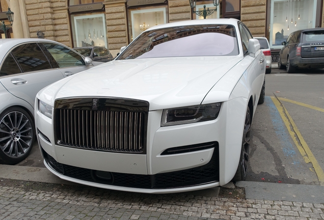 Rolls-Royce Ghost Black Badge 2021