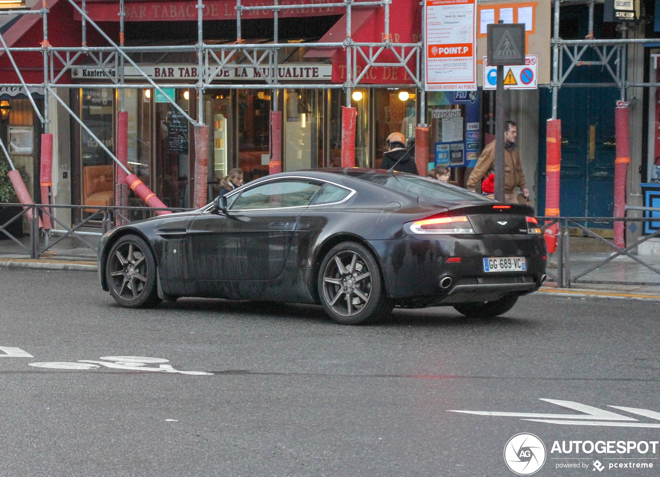 Aston Martin V8 Vantage