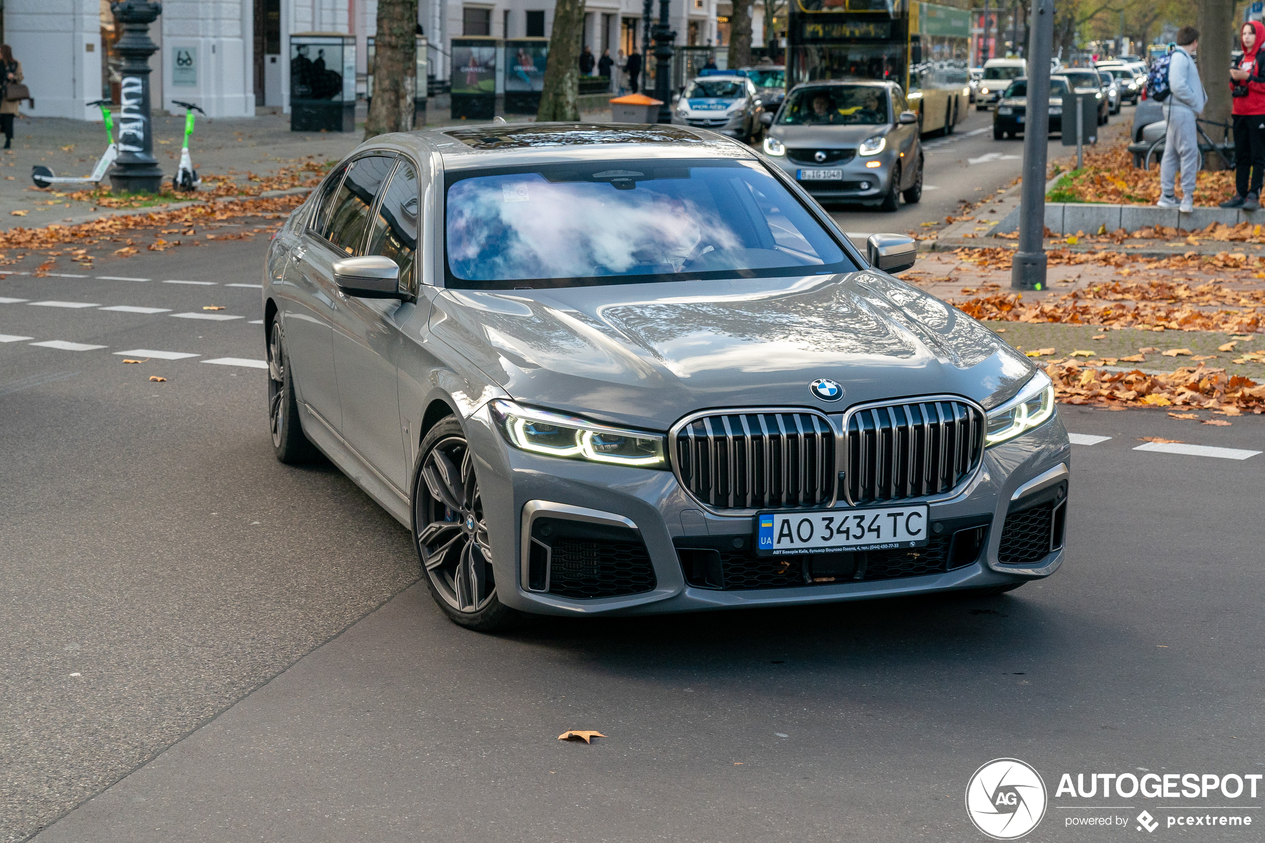 BMW M760Li xDrive 2019