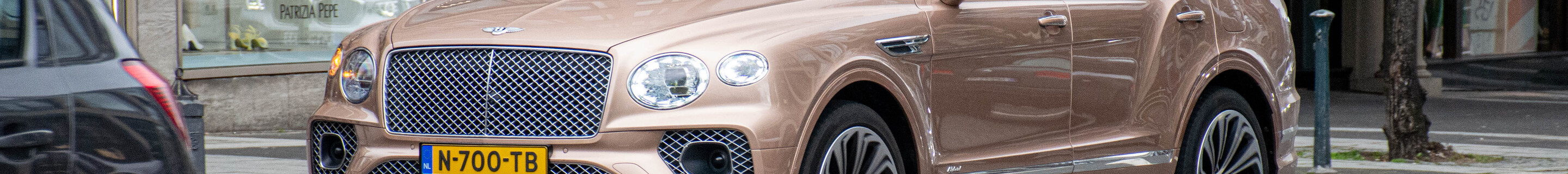 Bentley Bentayga Hybrid 2021