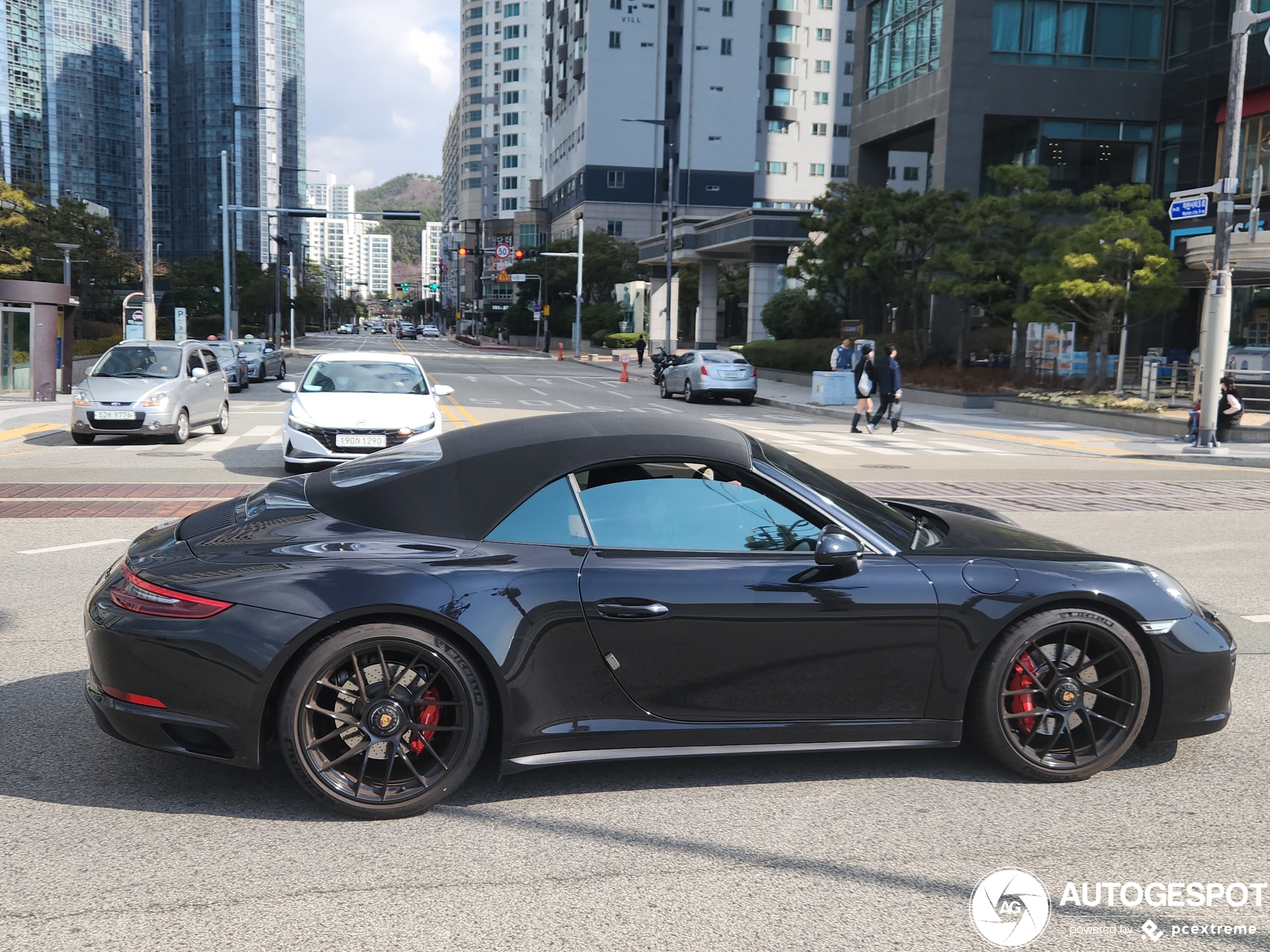 Porsche 991 Carrera 4 GTS Cabriolet MkII