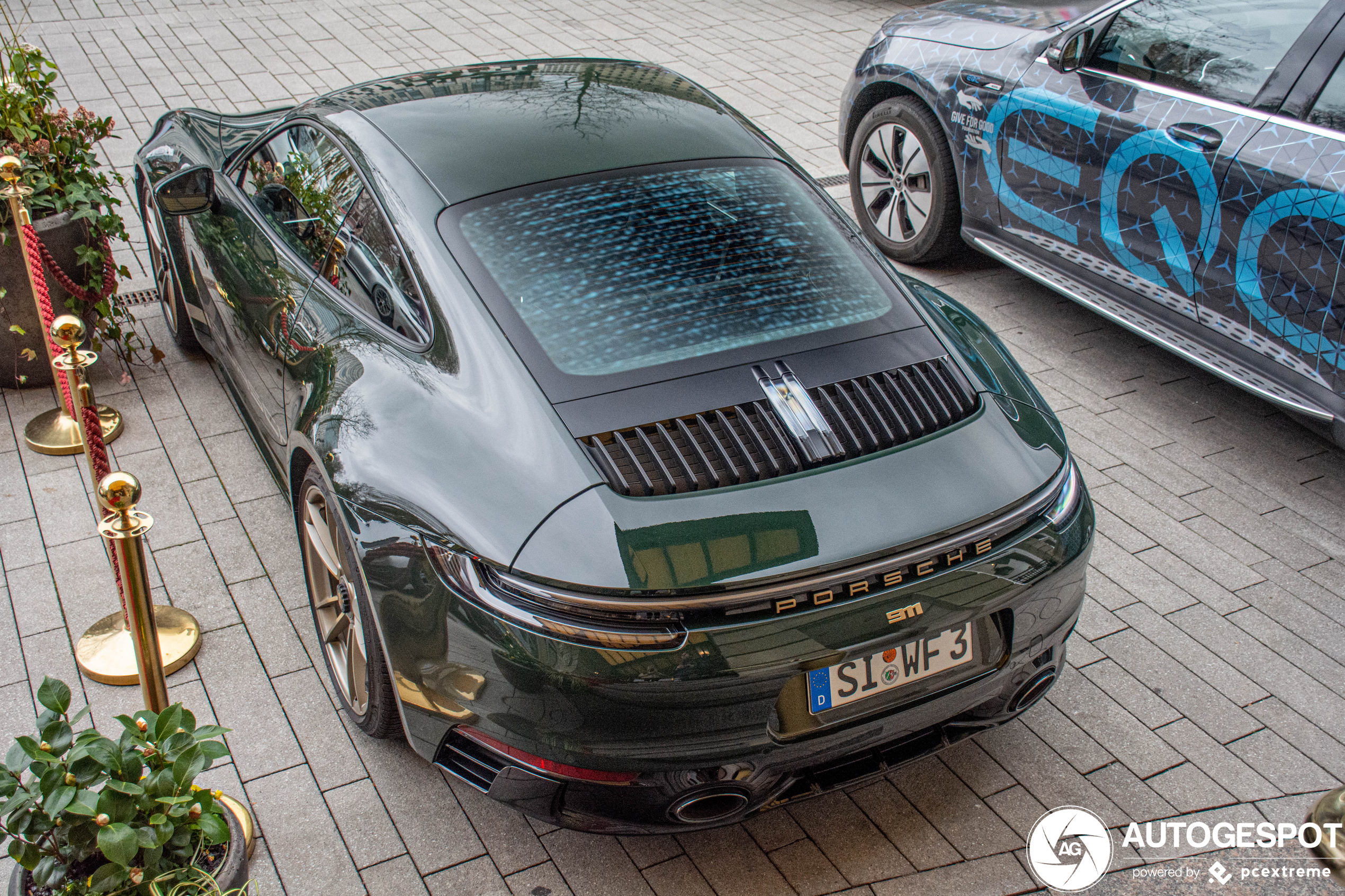 Porsche 992 Carrera 4 GTS