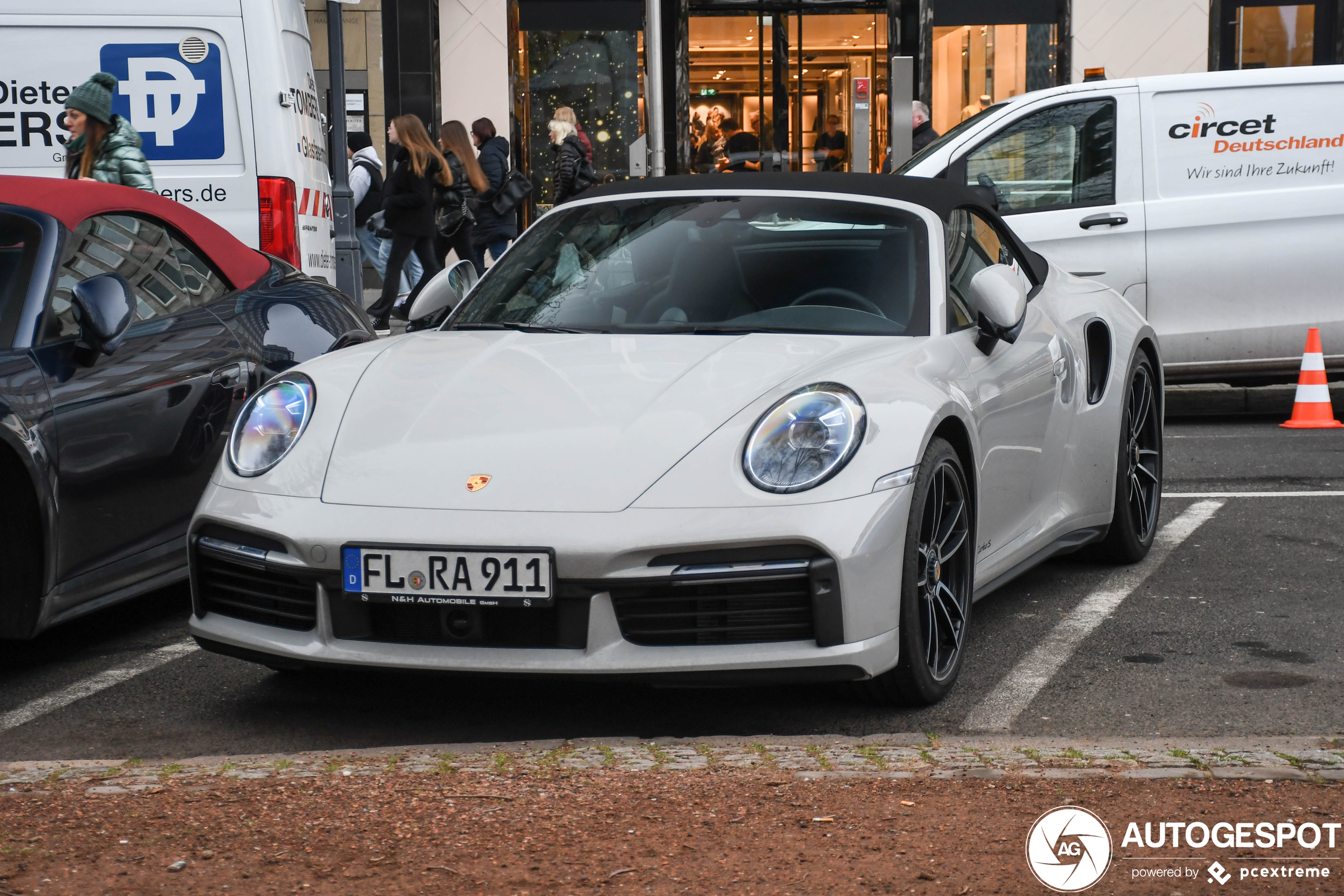 Porsche 992 Turbo S Cabriolet