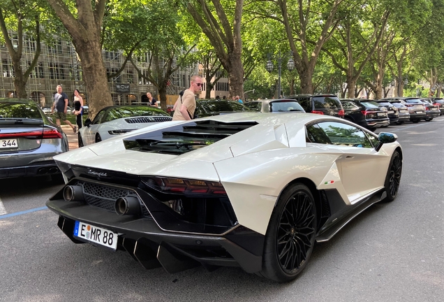 Lamborghini Aventador LP780-4 Ultimae