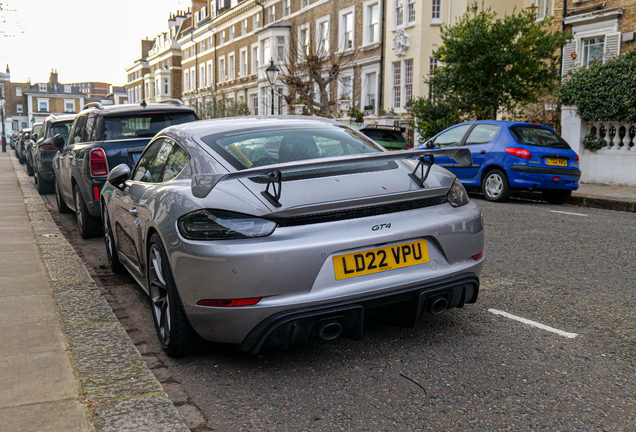 Porsche 718 Cayman GT4