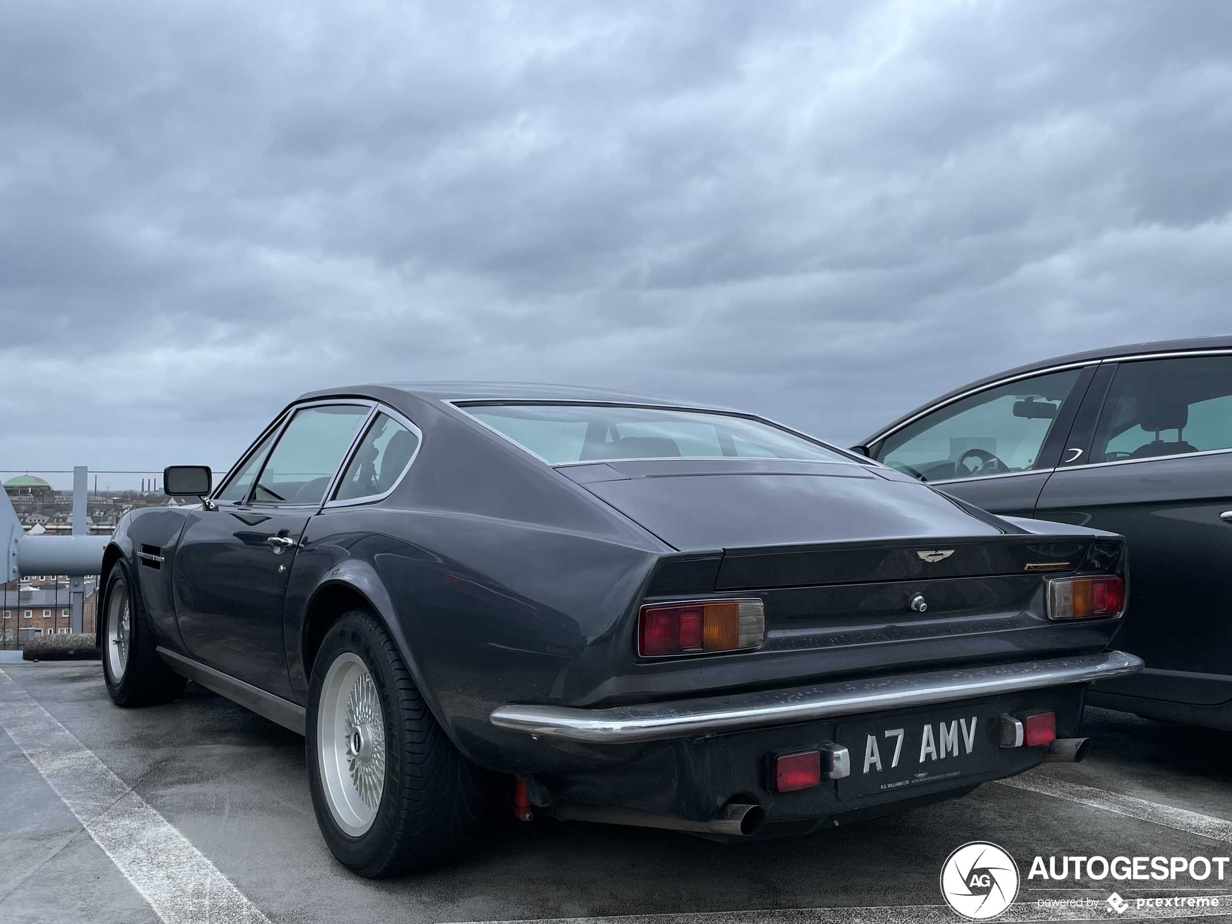 V8 Vantage door de jaren heen gespot