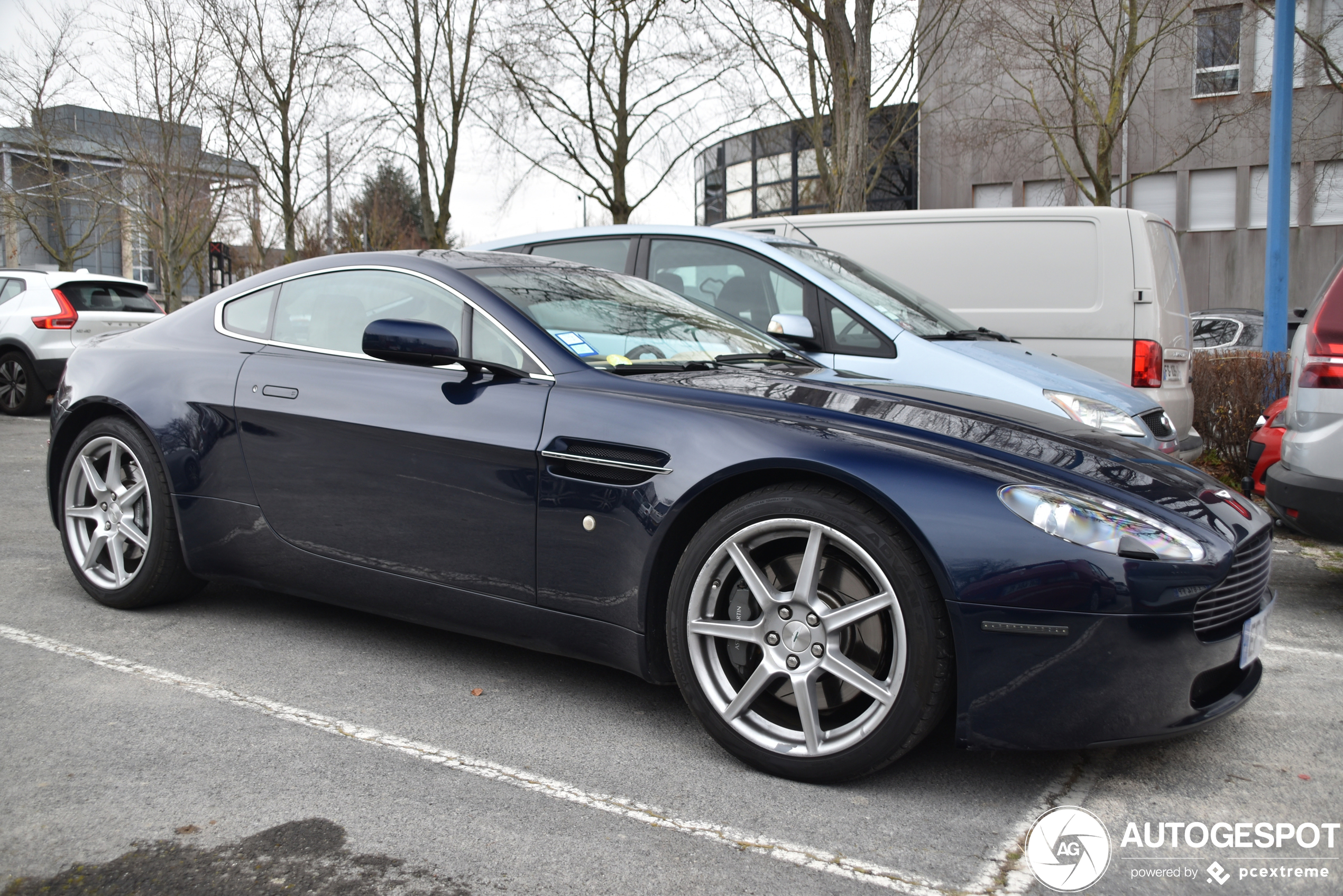 Aston Martin V8 Vantage