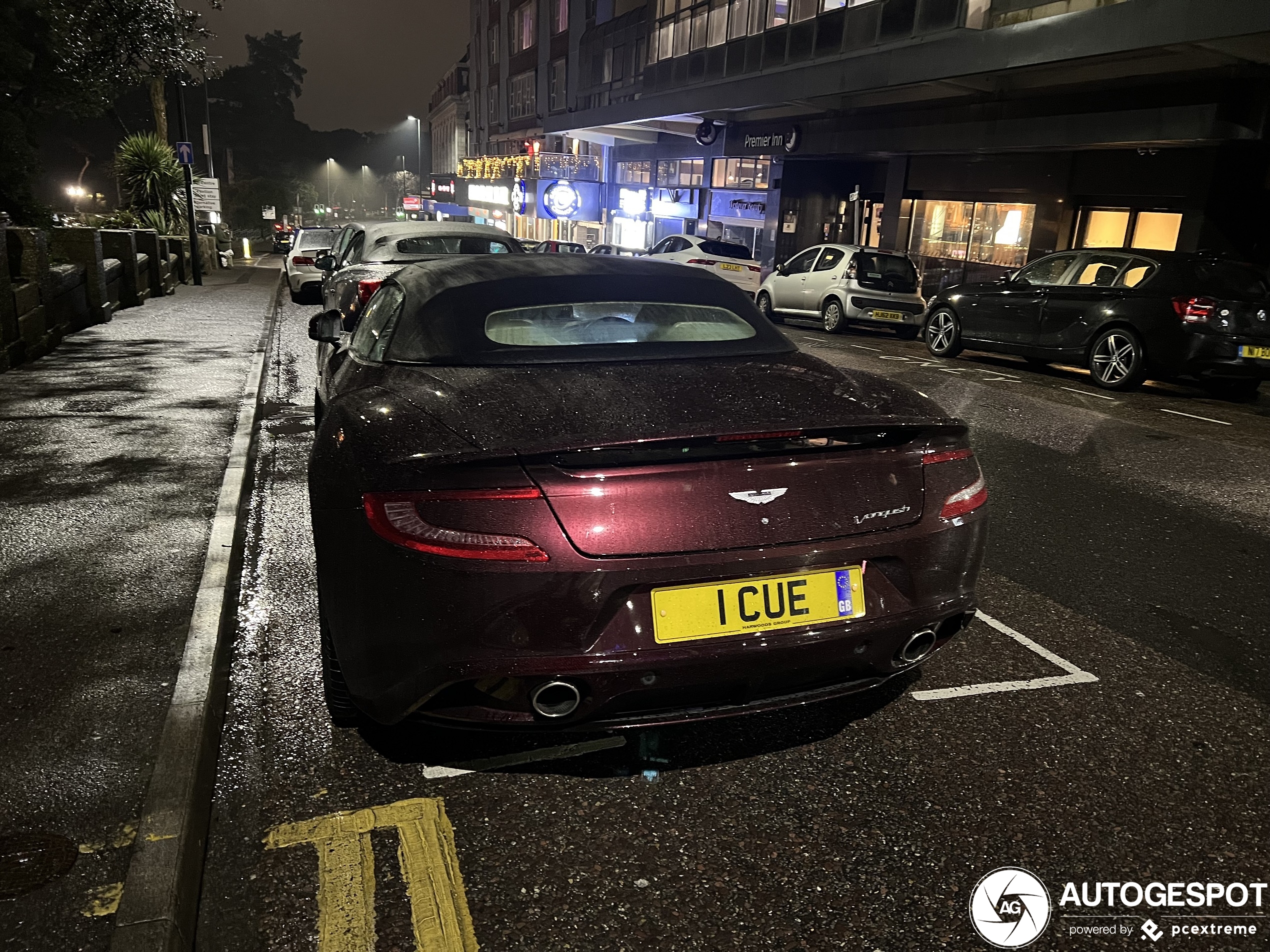 Aston Martin Vanquish Volante