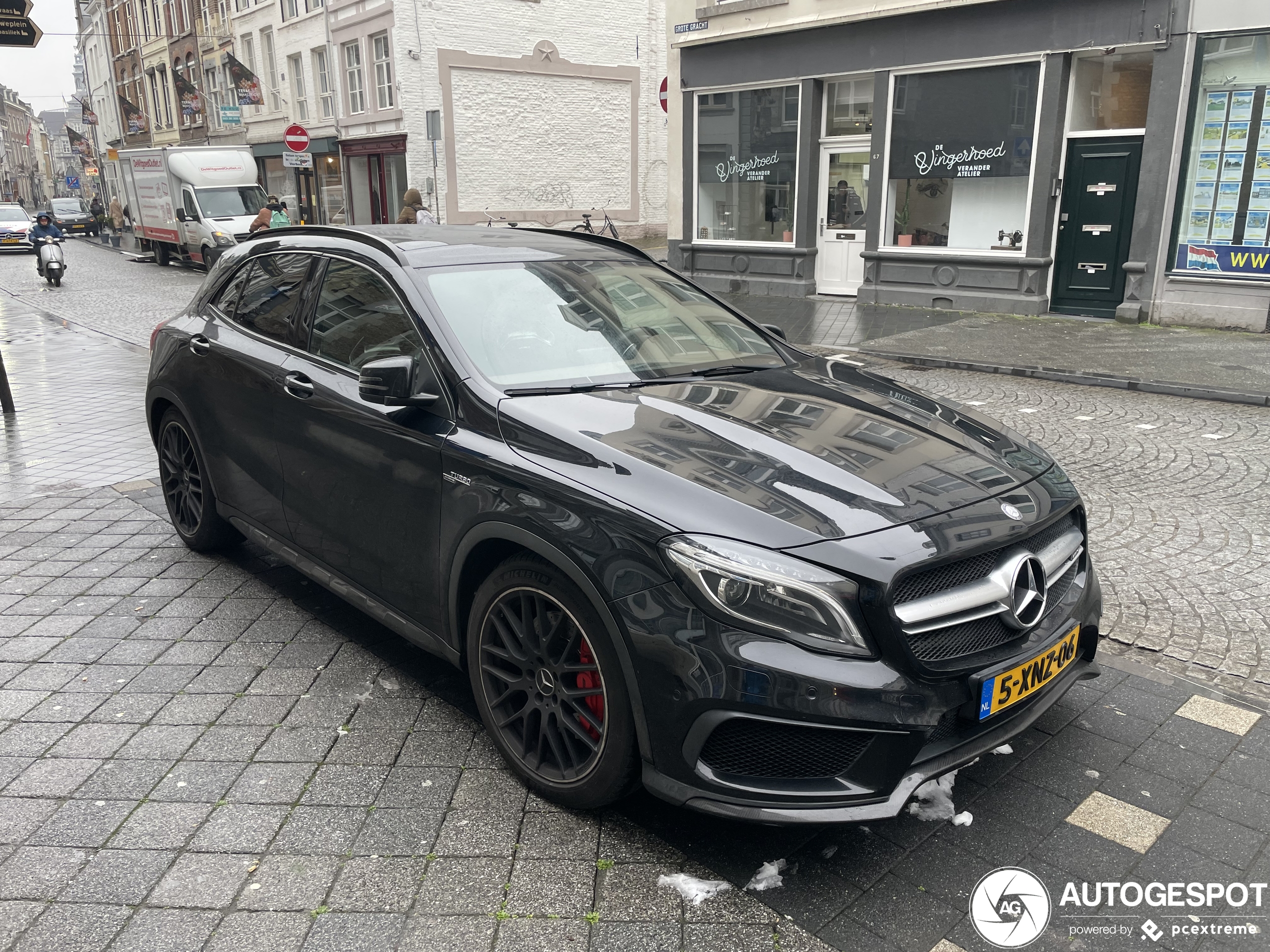 Mercedes-Benz GLA 45 AMG X156