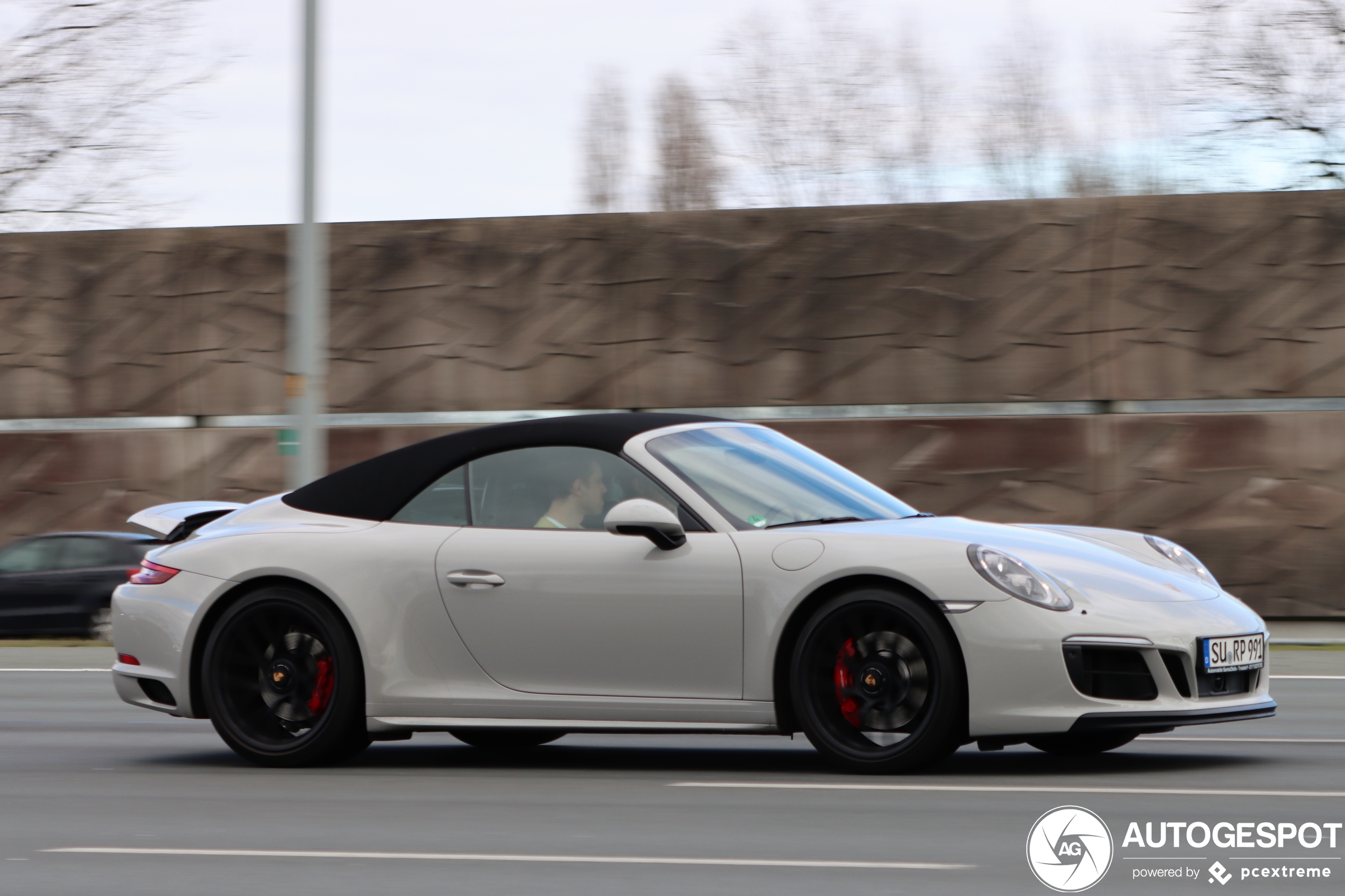 Porsche 991 Carrera 4 GTS Cabriolet MkII