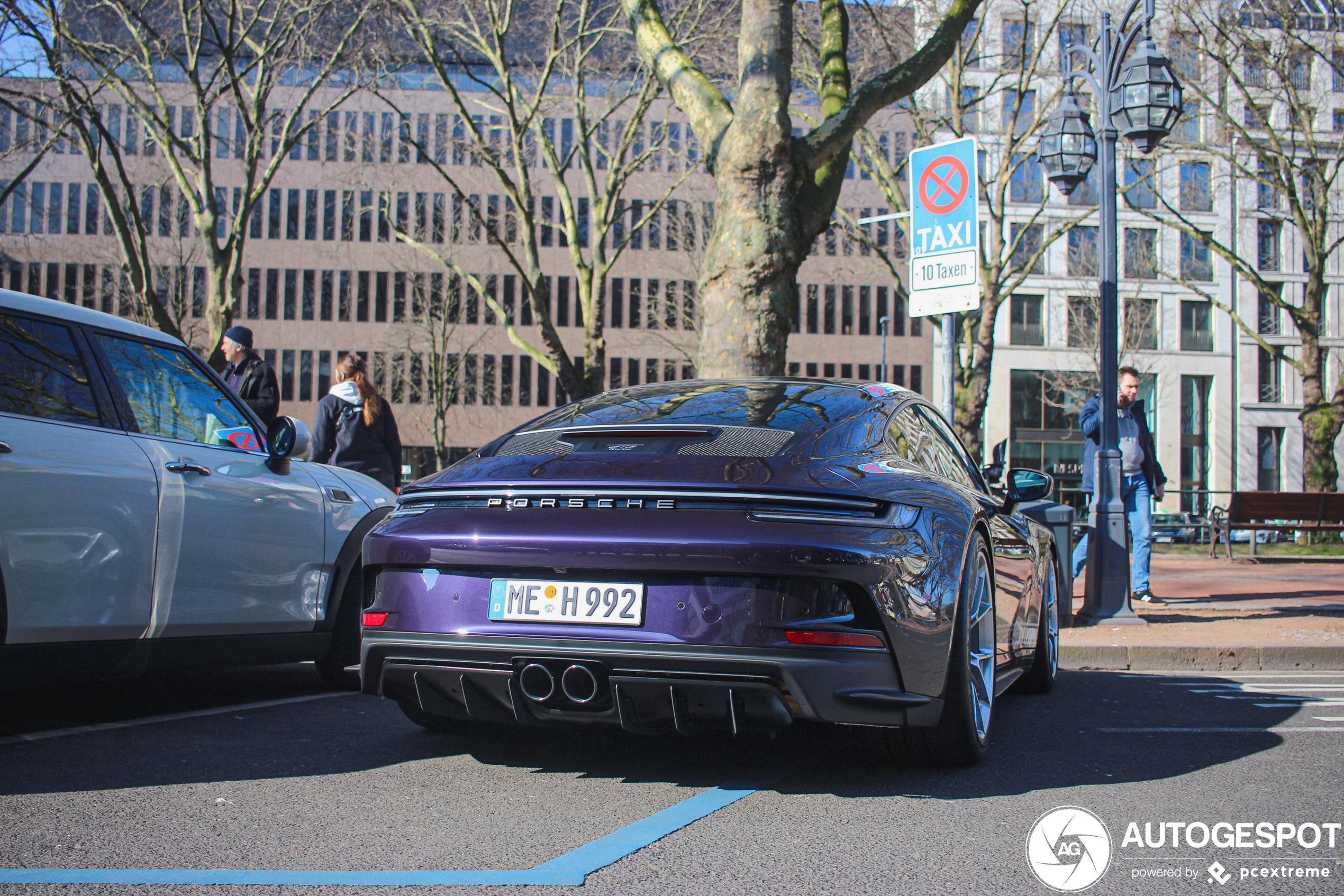 Porsche 992 GT3 Touring