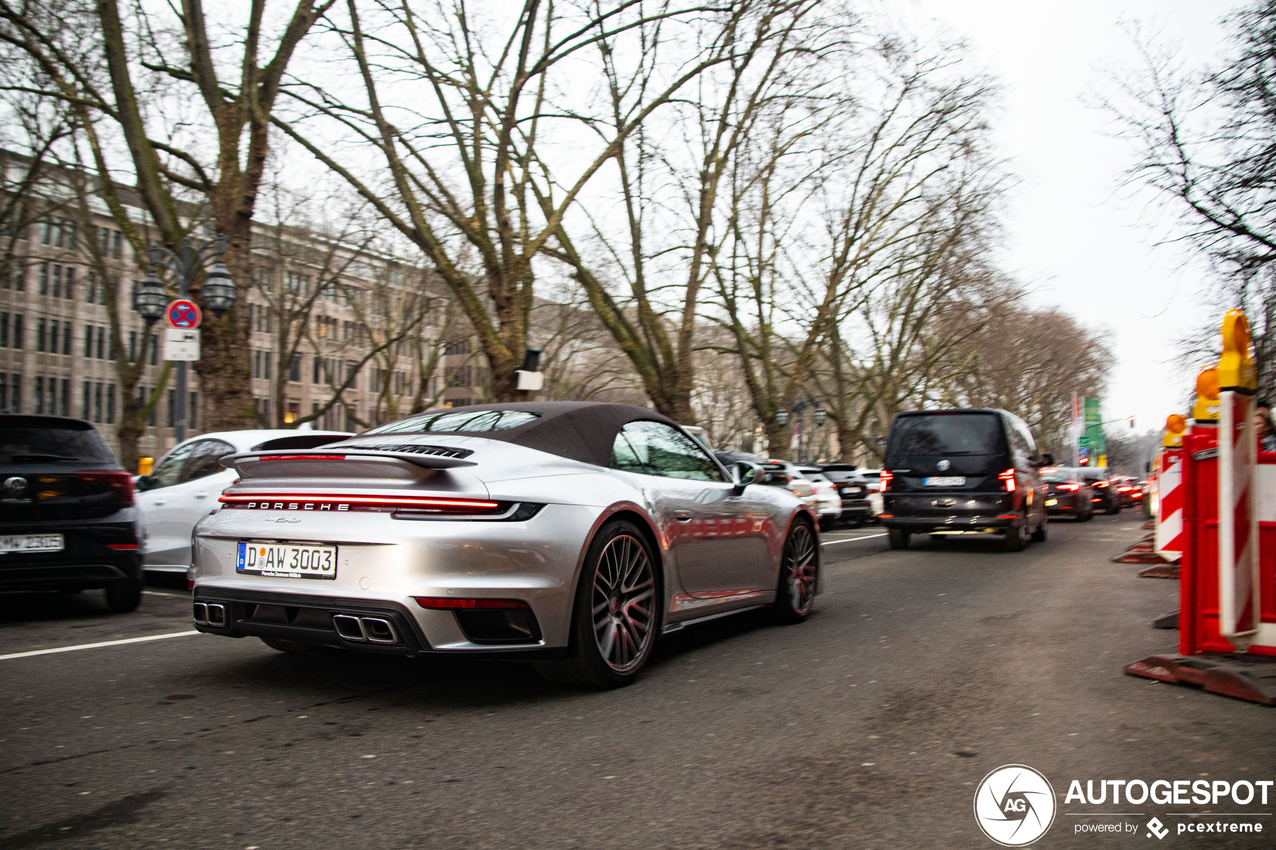 Porsche 992 Turbo Cabriolet