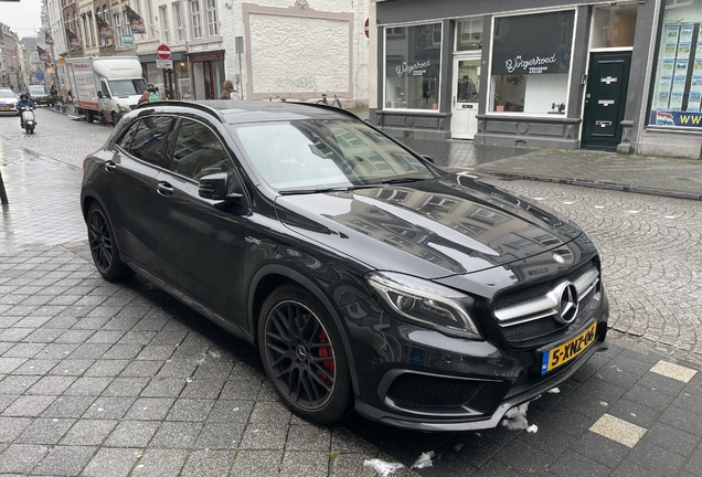 Mercedes-Benz GLA 45 AMG X156