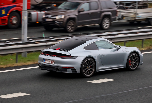 Porsche 992 Carrera 4S