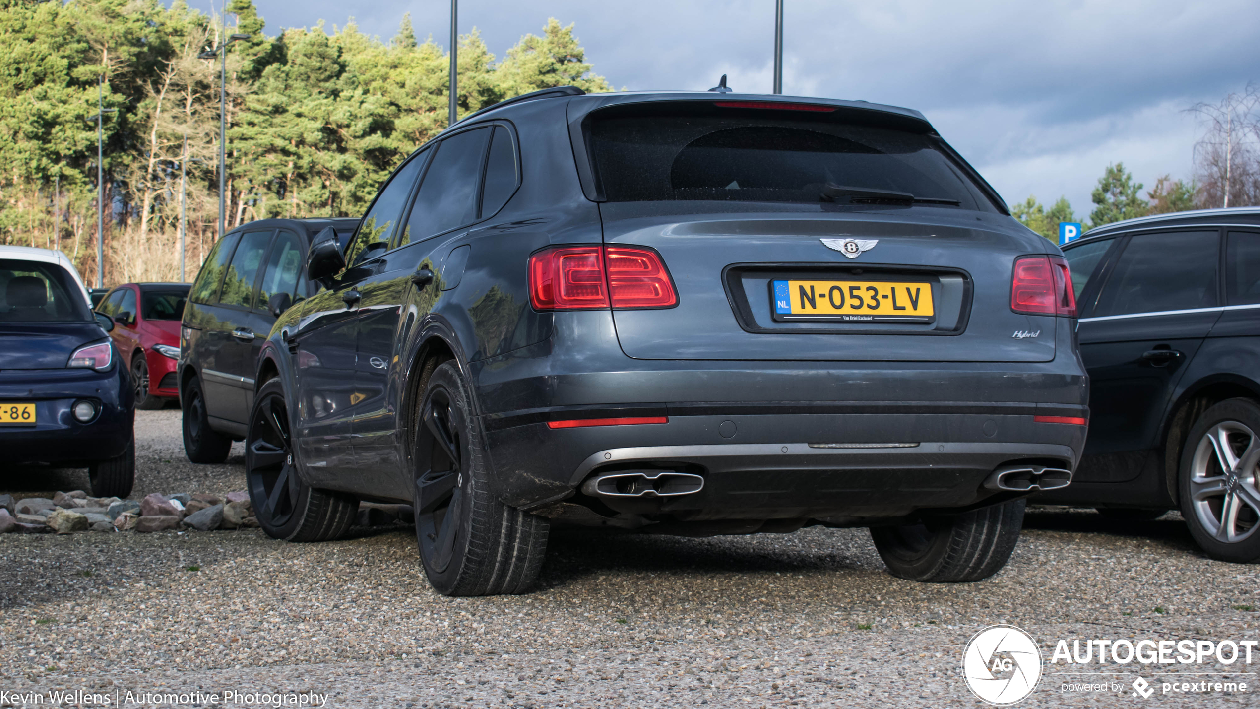 Bentley Bentayga Hybrid