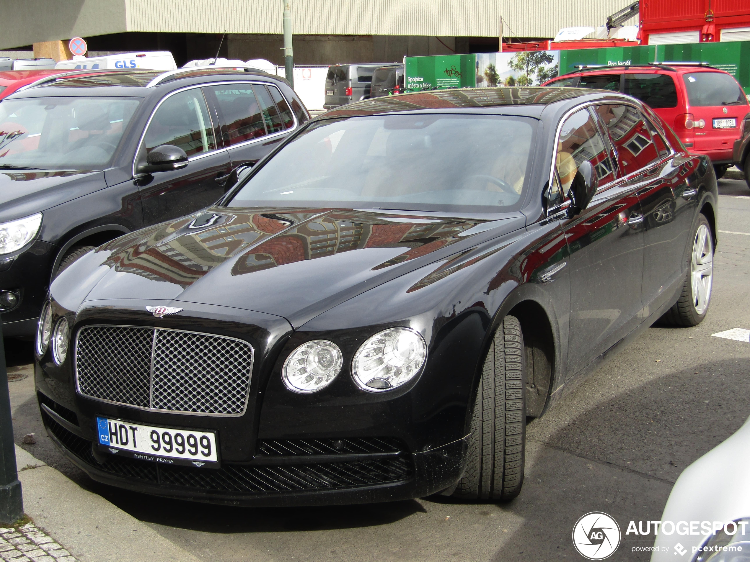 Bentley Flying Spur V8