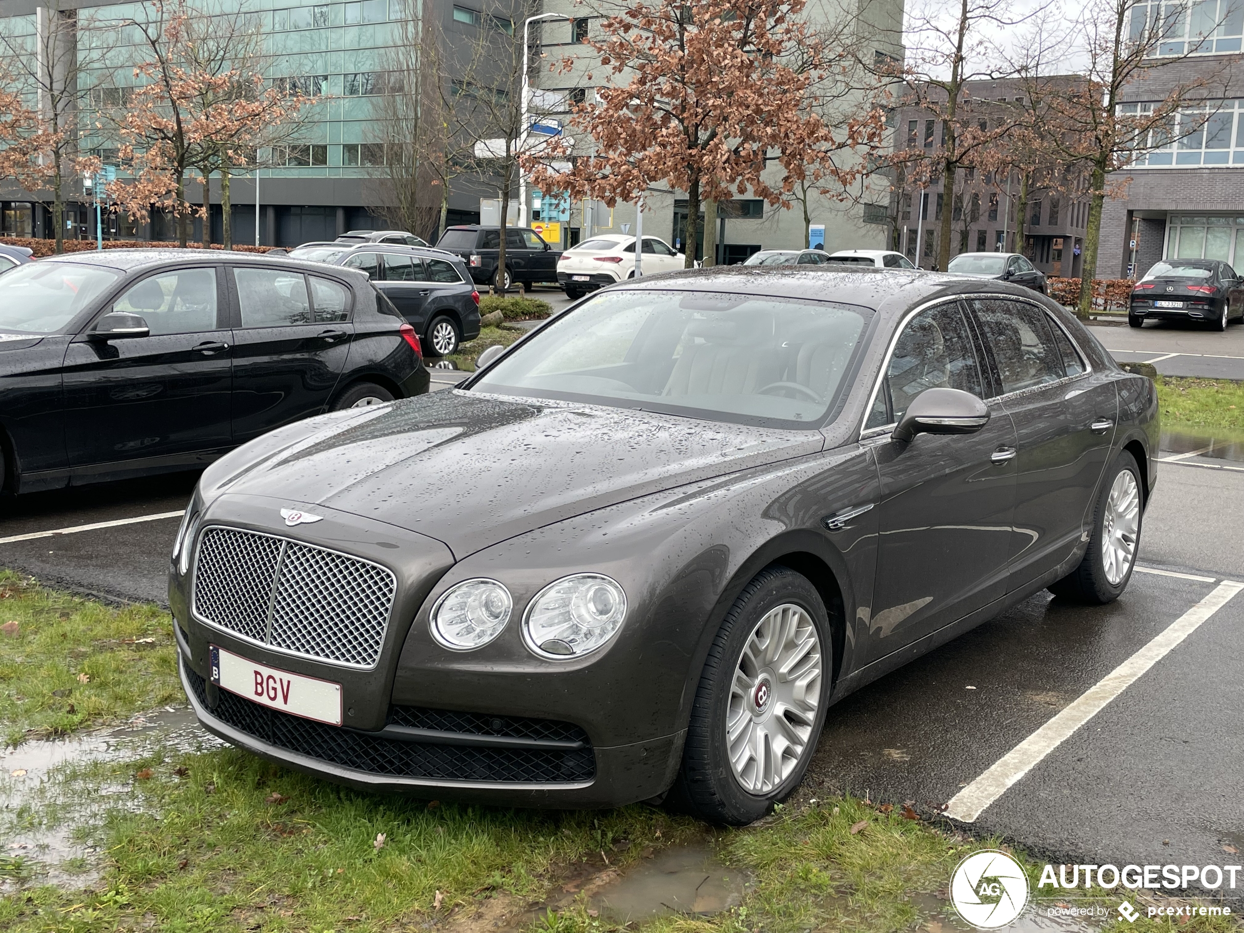 Bentley Flying Spur V8