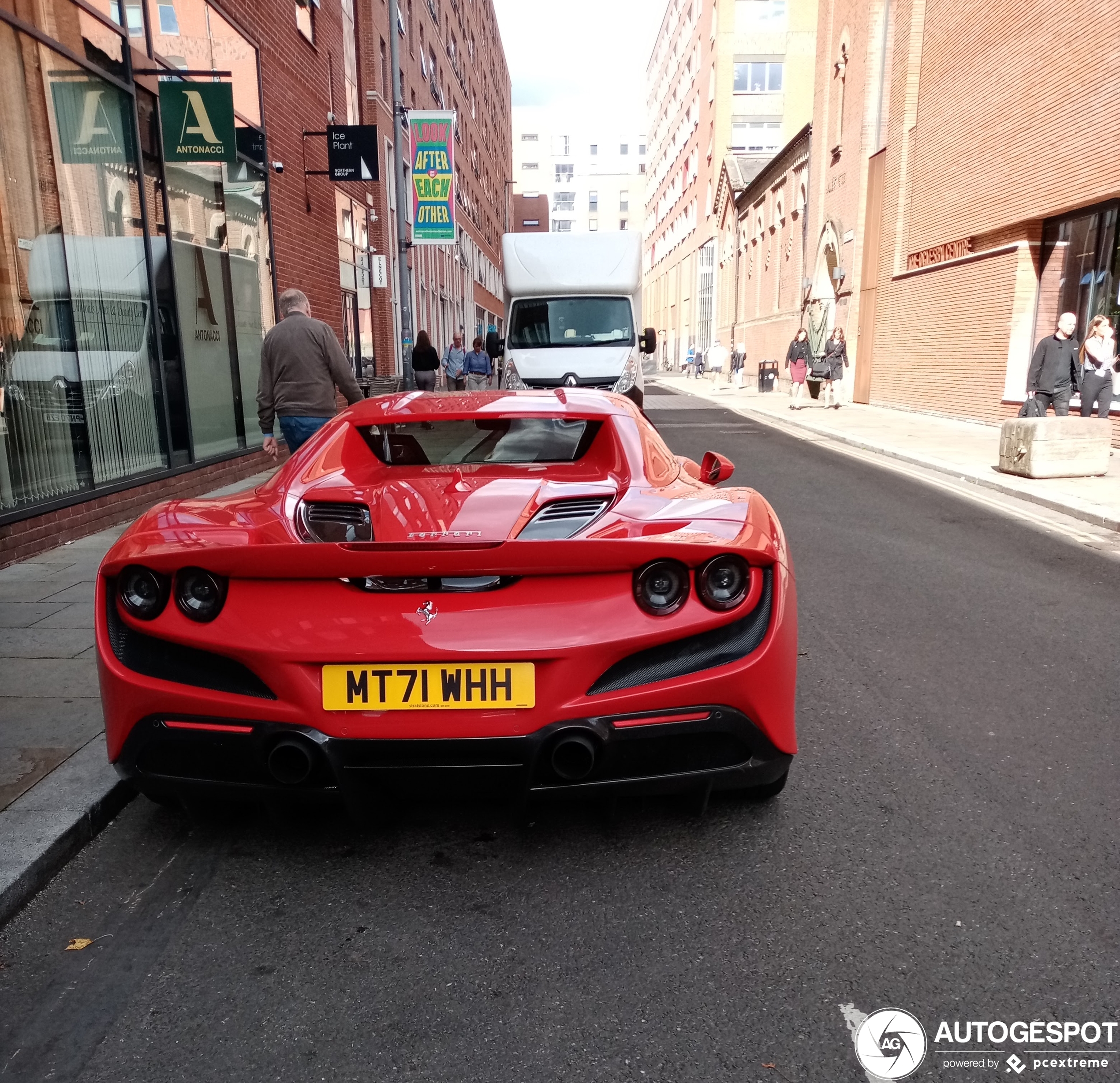 Ferrari F8 Spider