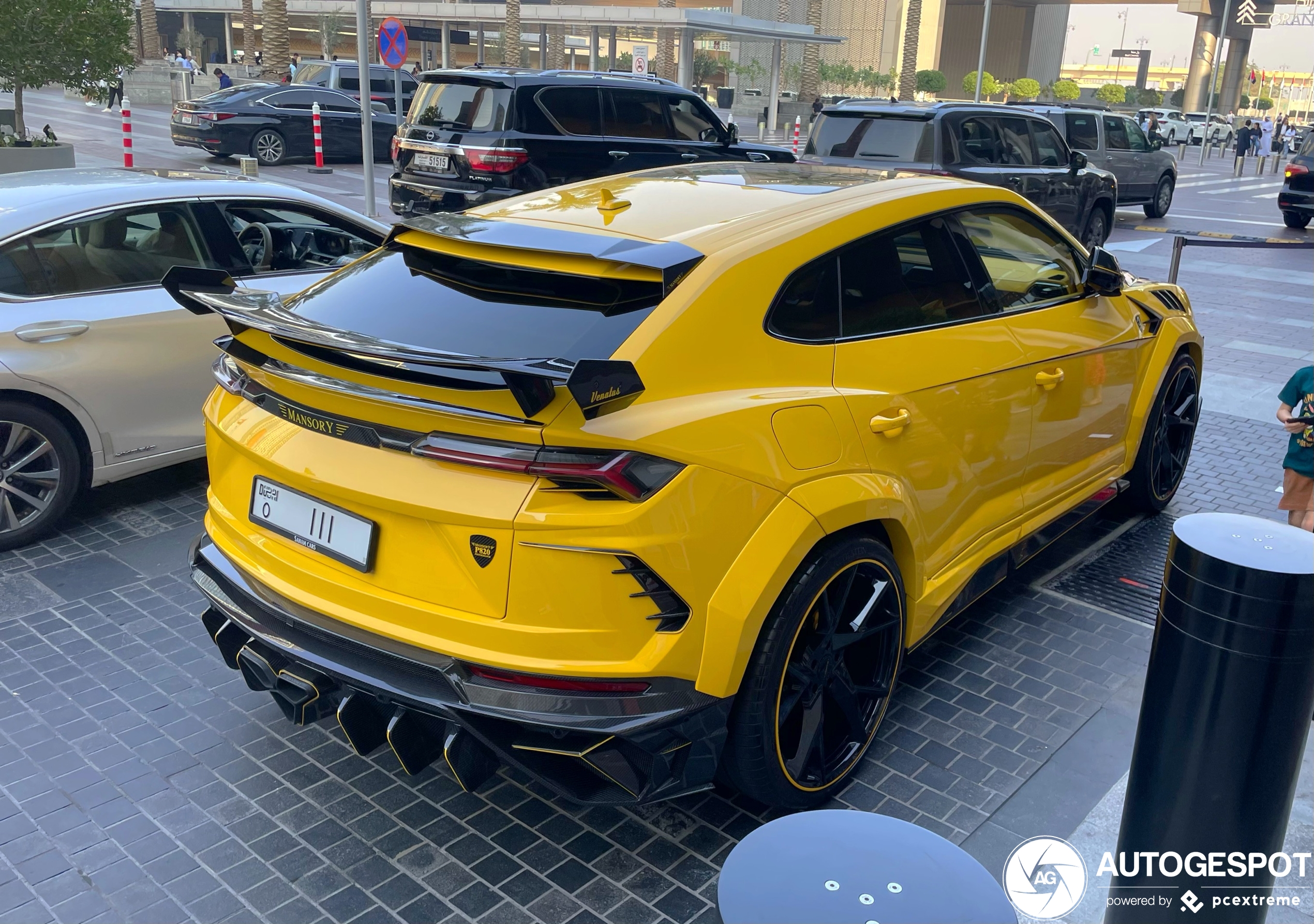 Lamborghini Urus Mansory Venatus Evo doet het goed in Dubai