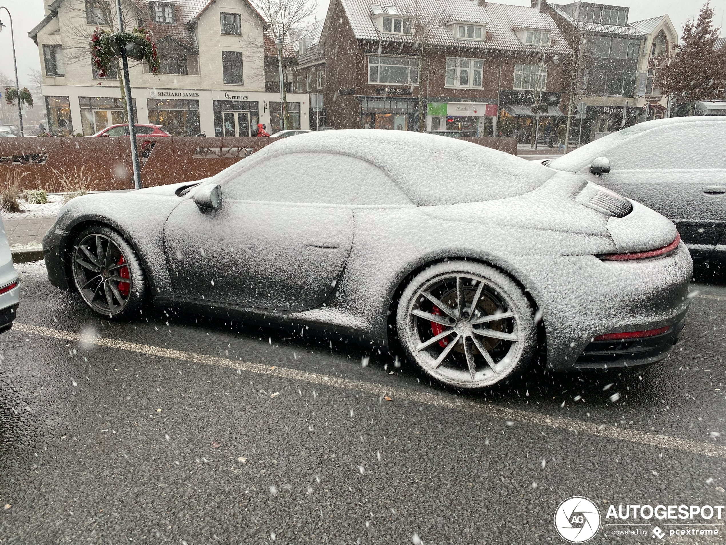 Porsche 992 Carrera 4S Cabriolet