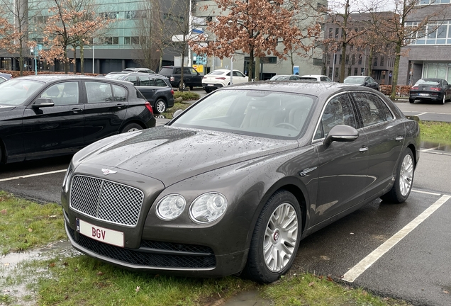 Bentley Flying Spur V8