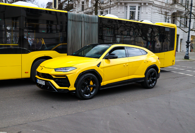 Lamborghini Urus