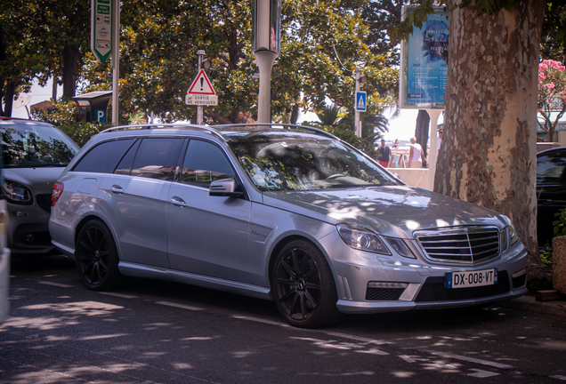 Mercedes-Benz E 63 AMG S212 V8 Biturbo