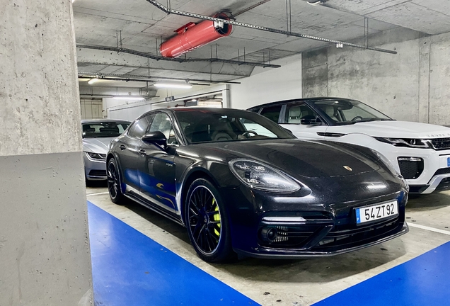 Porsche 971 Panamera Turbo S E-Hybrid