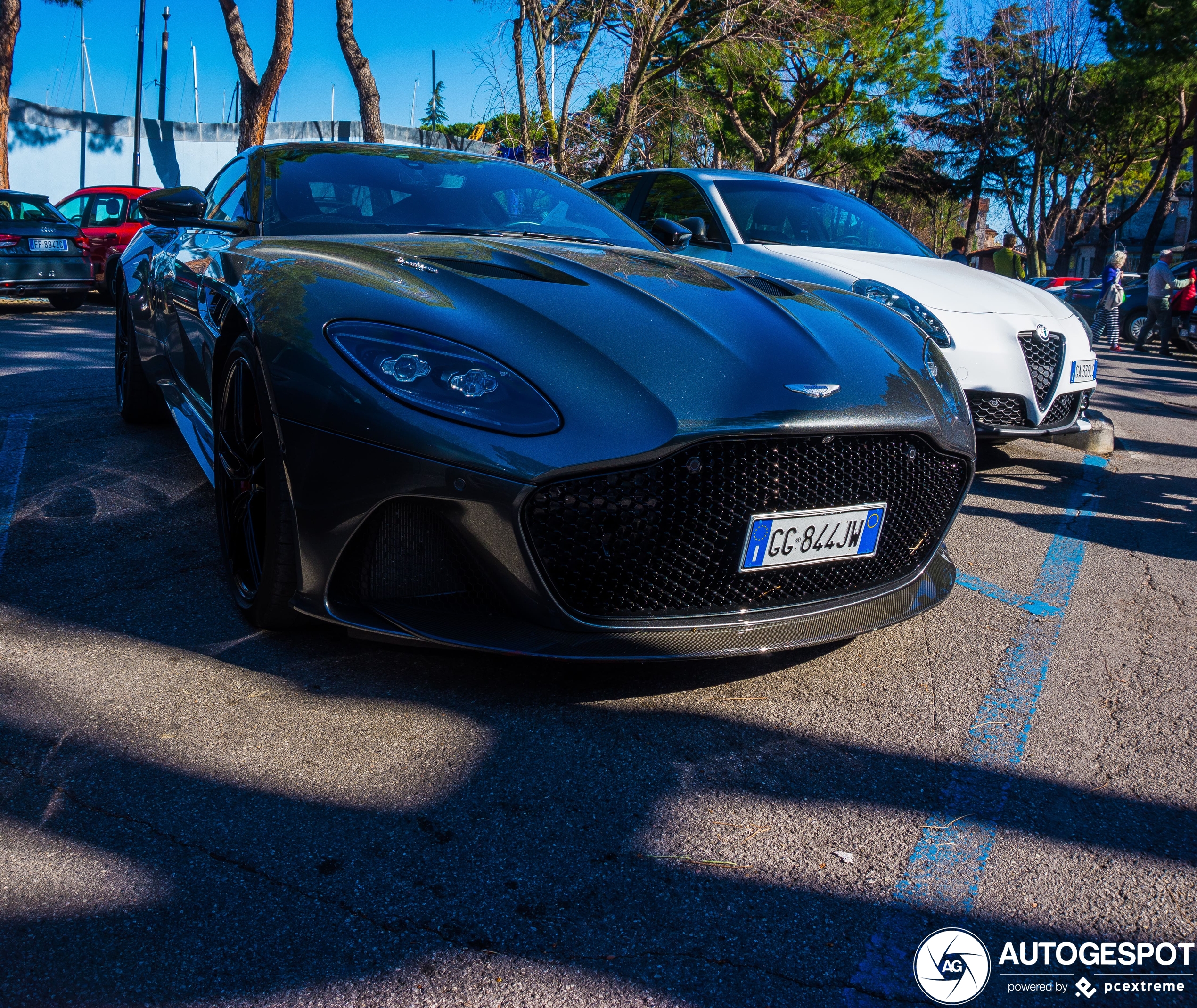 Aston Martin DBS Superleggera