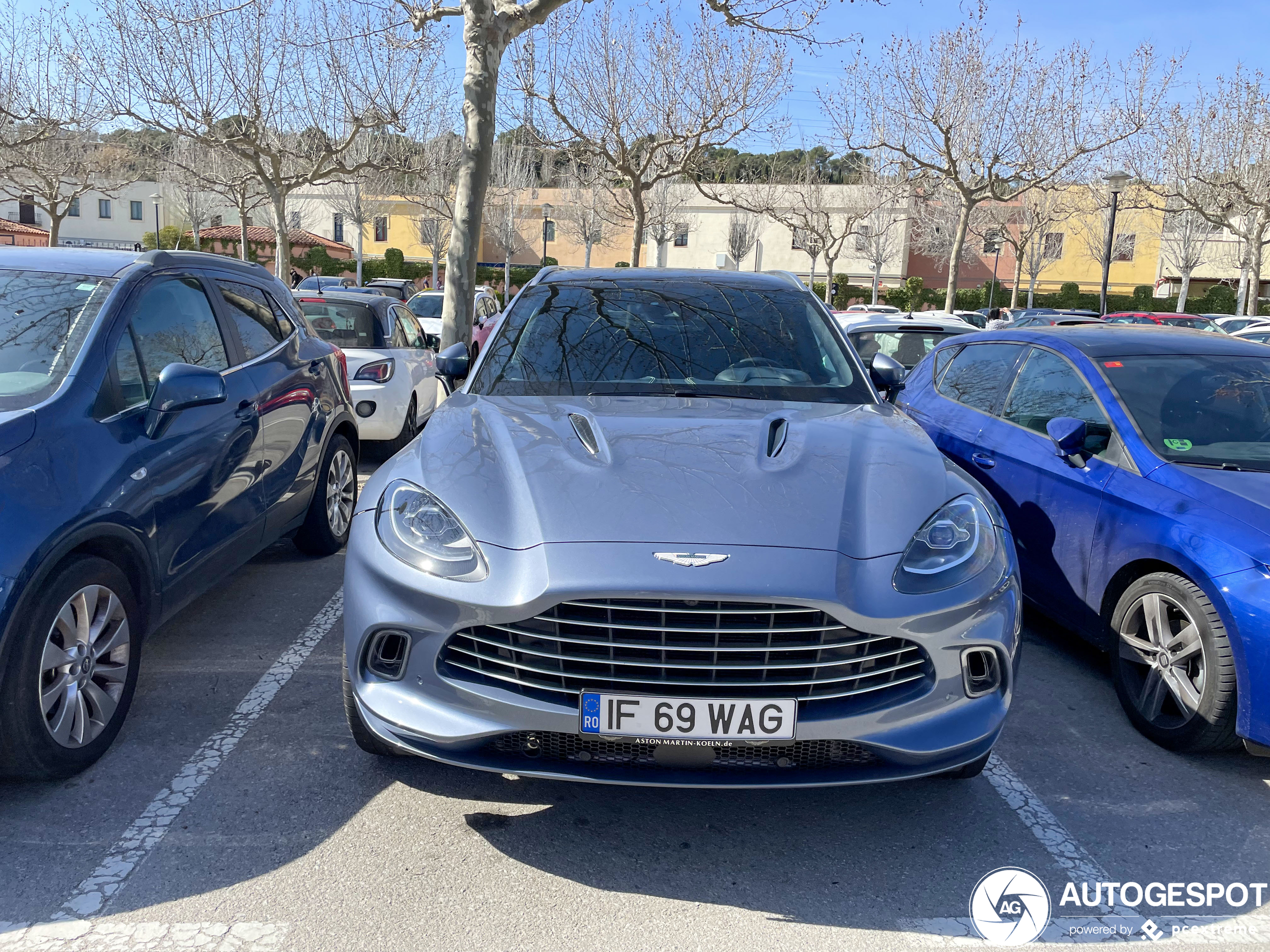 Aston Martin DBX