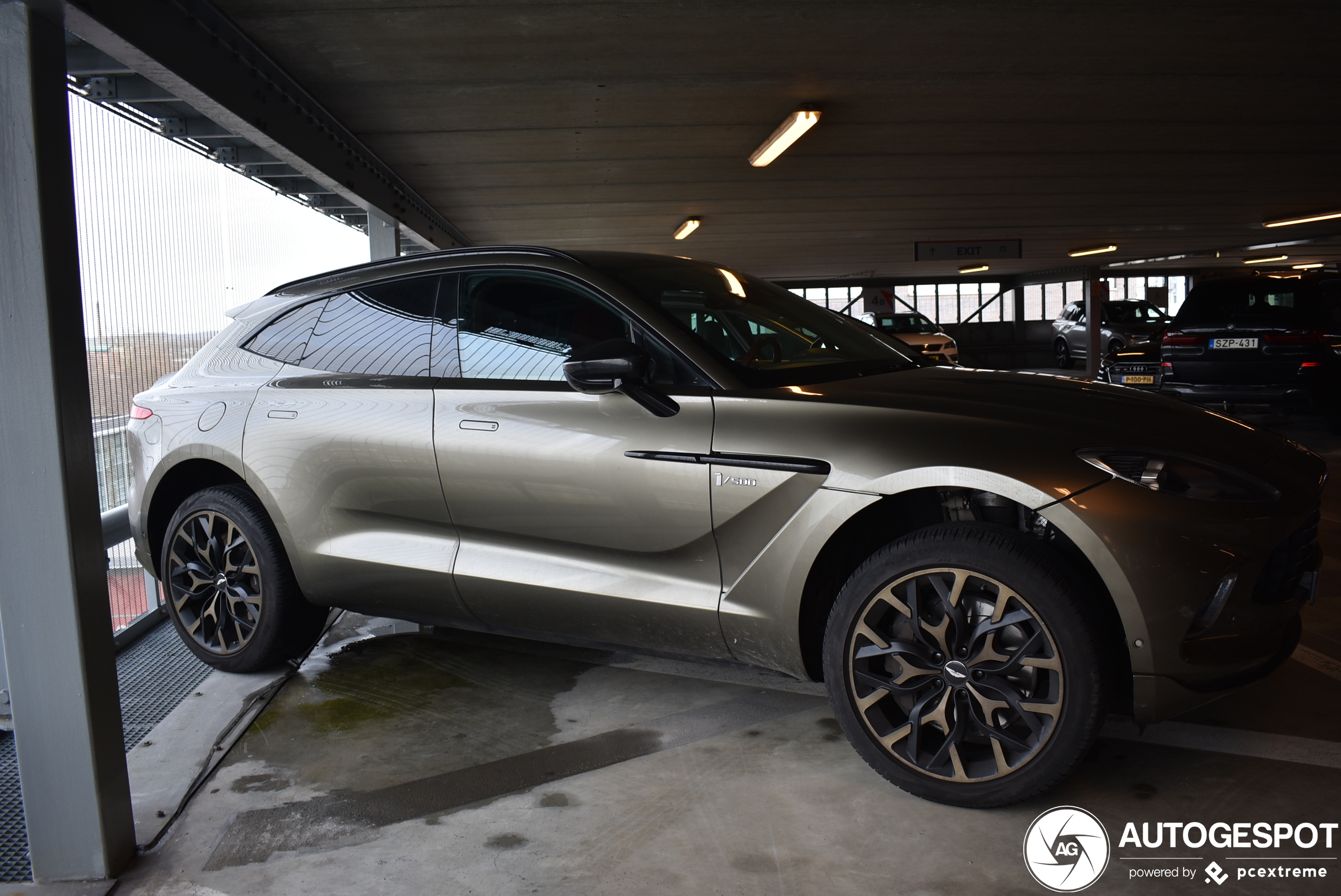 Aston Martin DBX