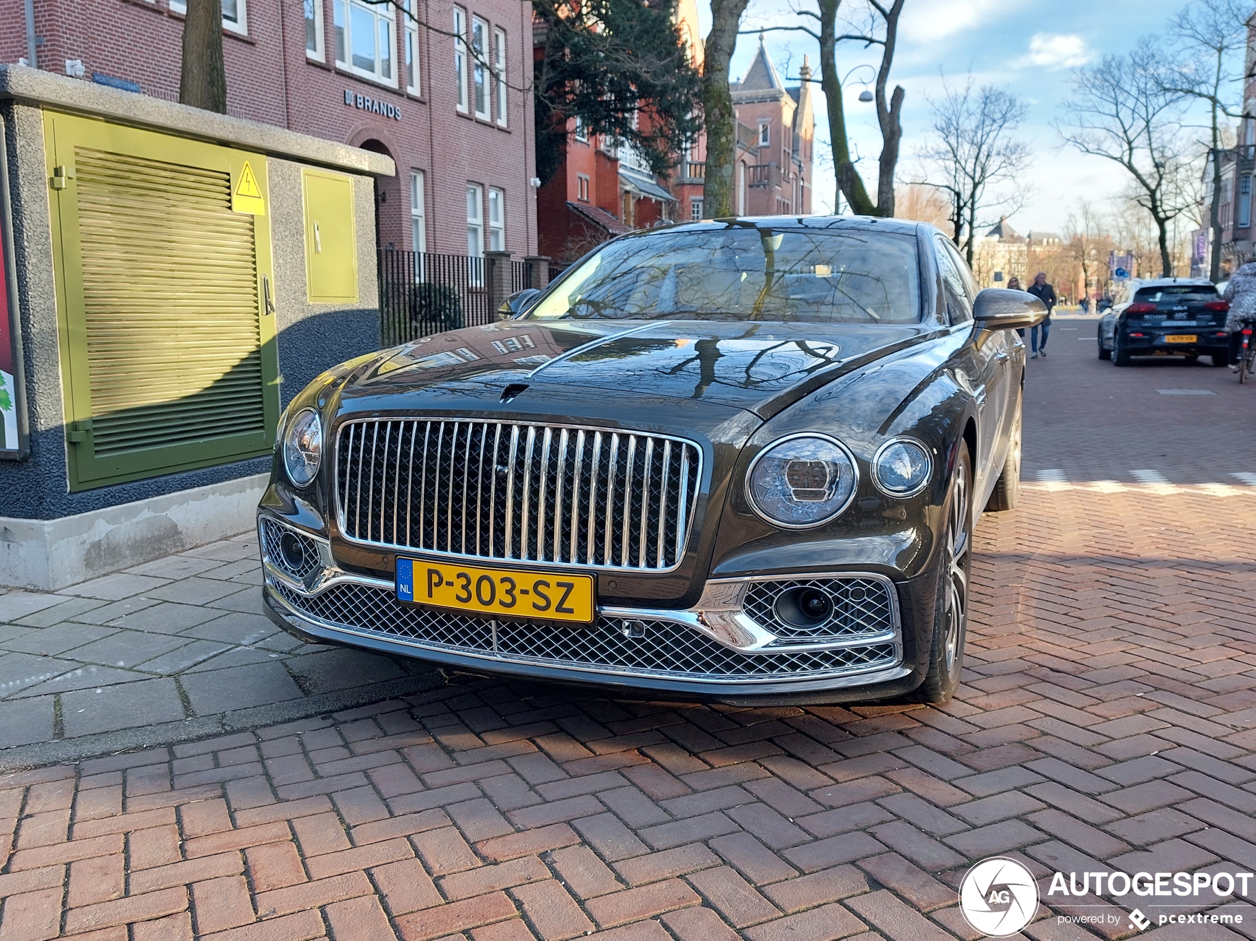 Bentley Flying Spur V8 2021