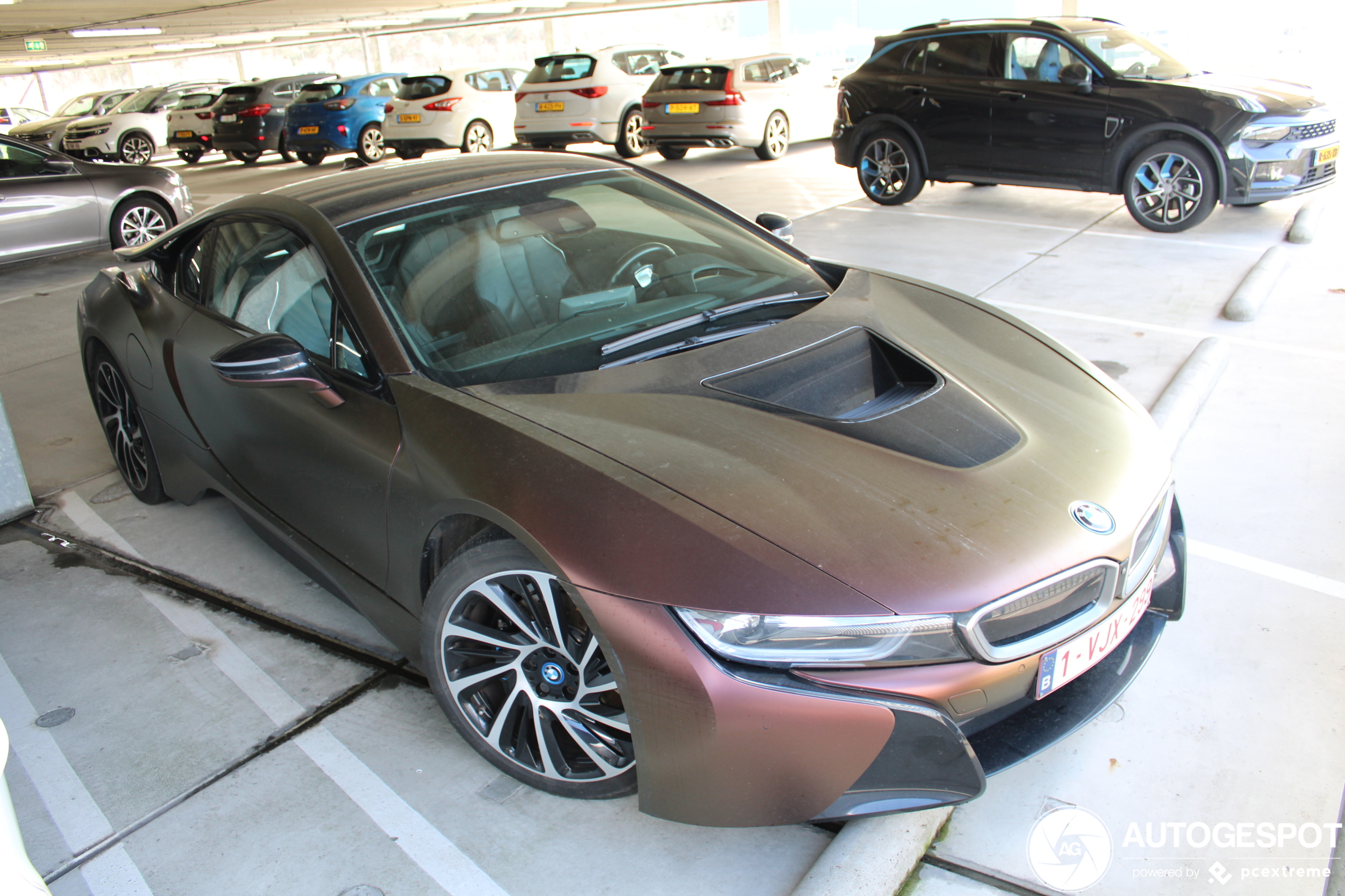 BMW i8