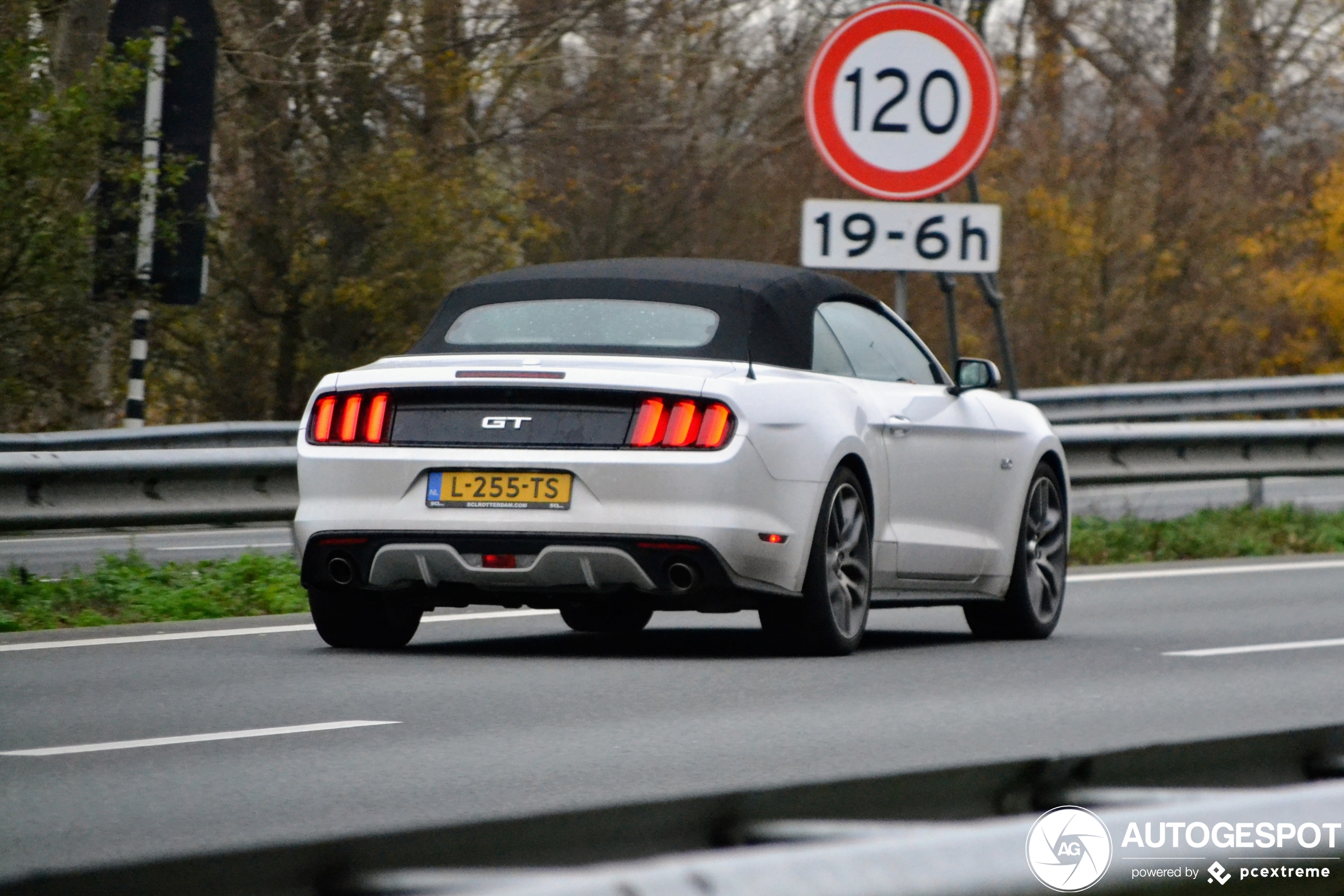 Ford Mustang GT Convertible 2015