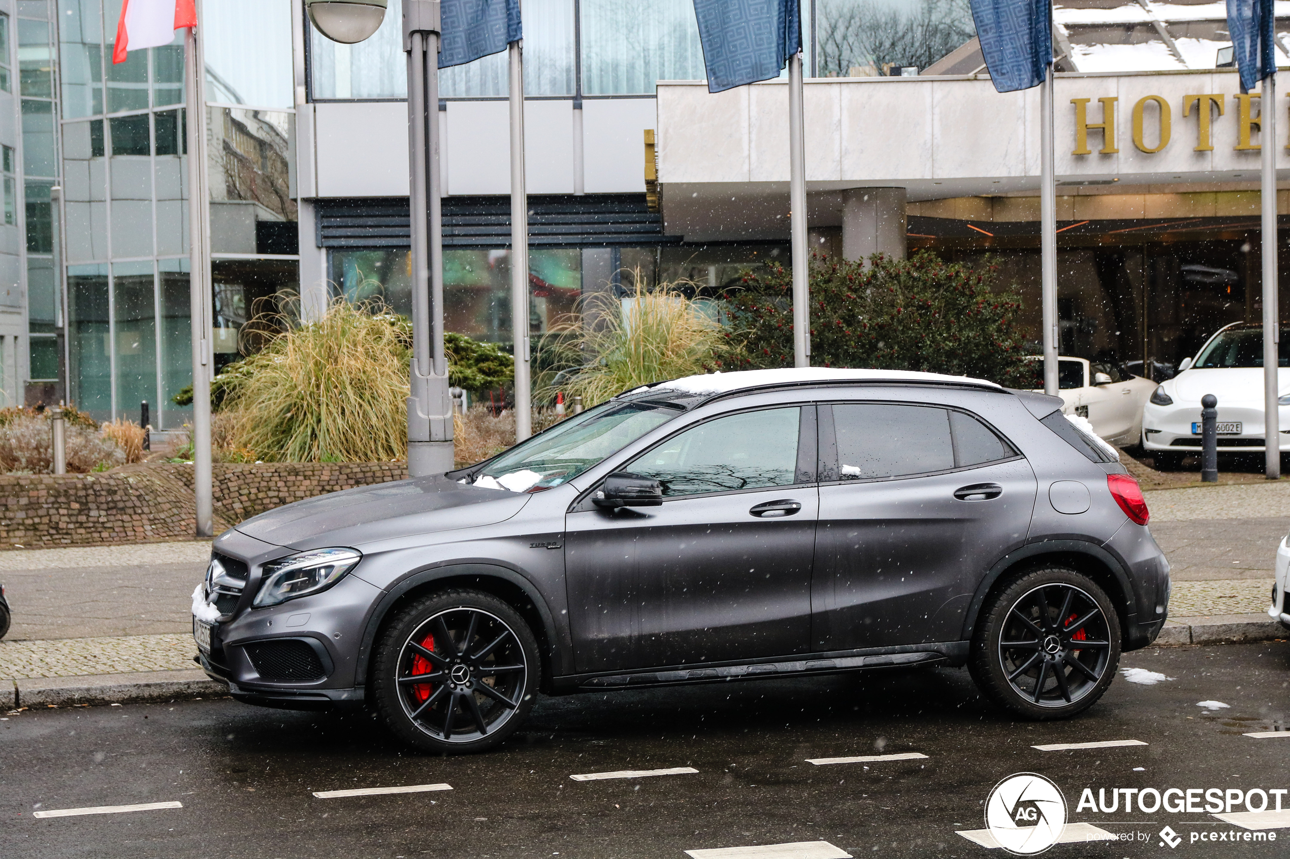 Mercedes-AMG GLA 45 X156