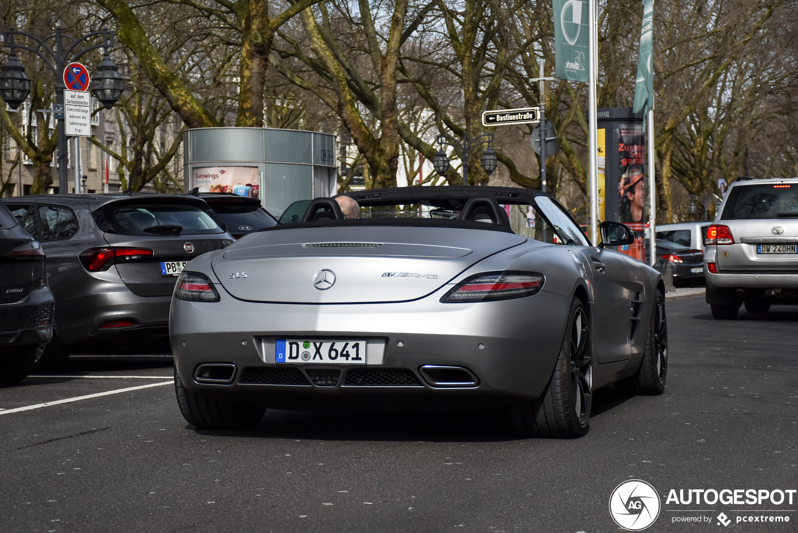 Mercedes-Benz SLS AMG GT Roadster