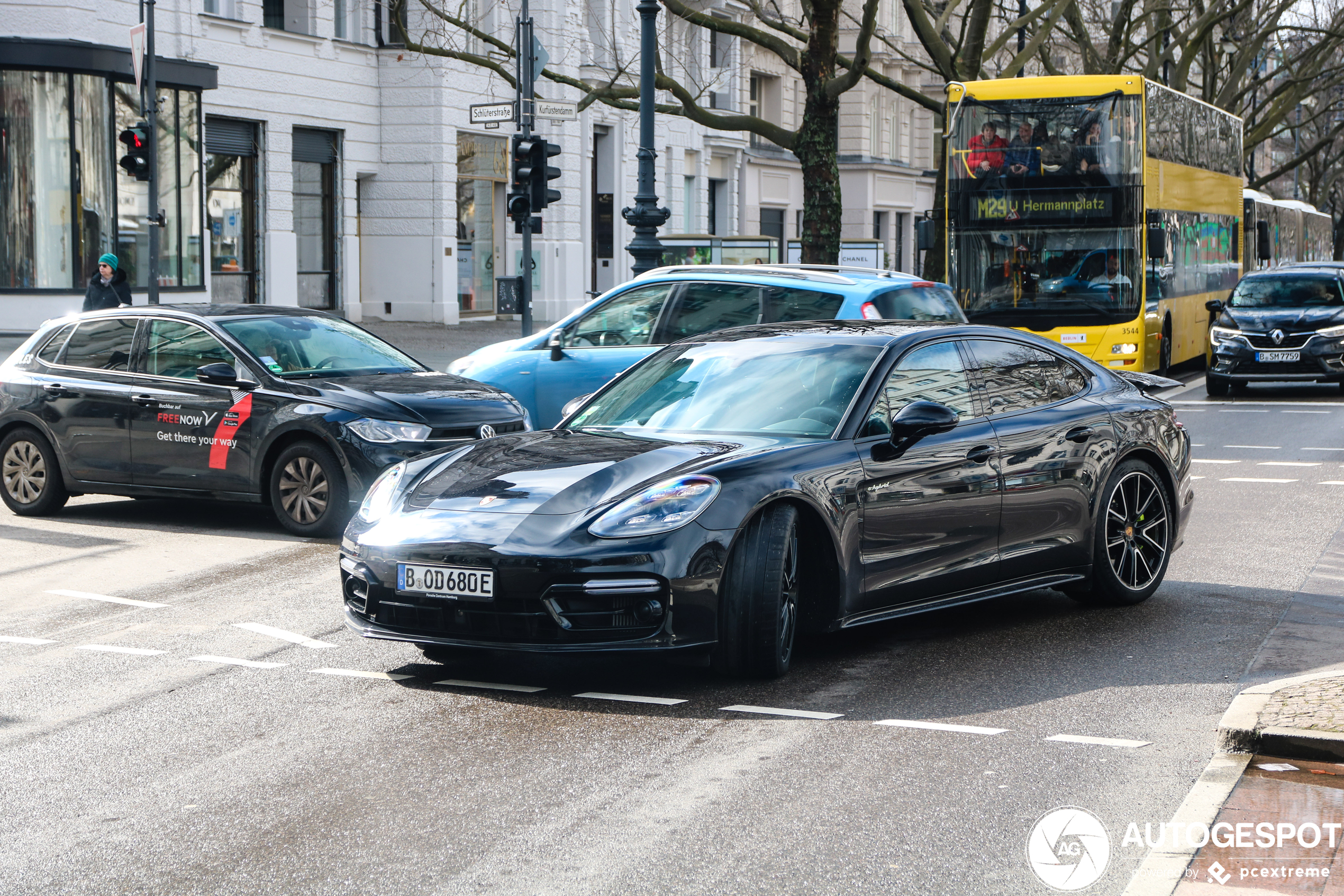 Porsche 971 Panamera Turbo S E-Hybrid