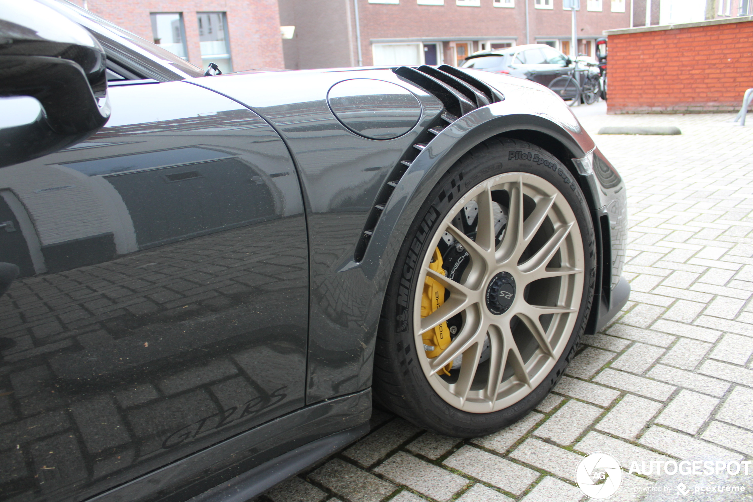 Porsche 991 GT2 RS Weissach Package