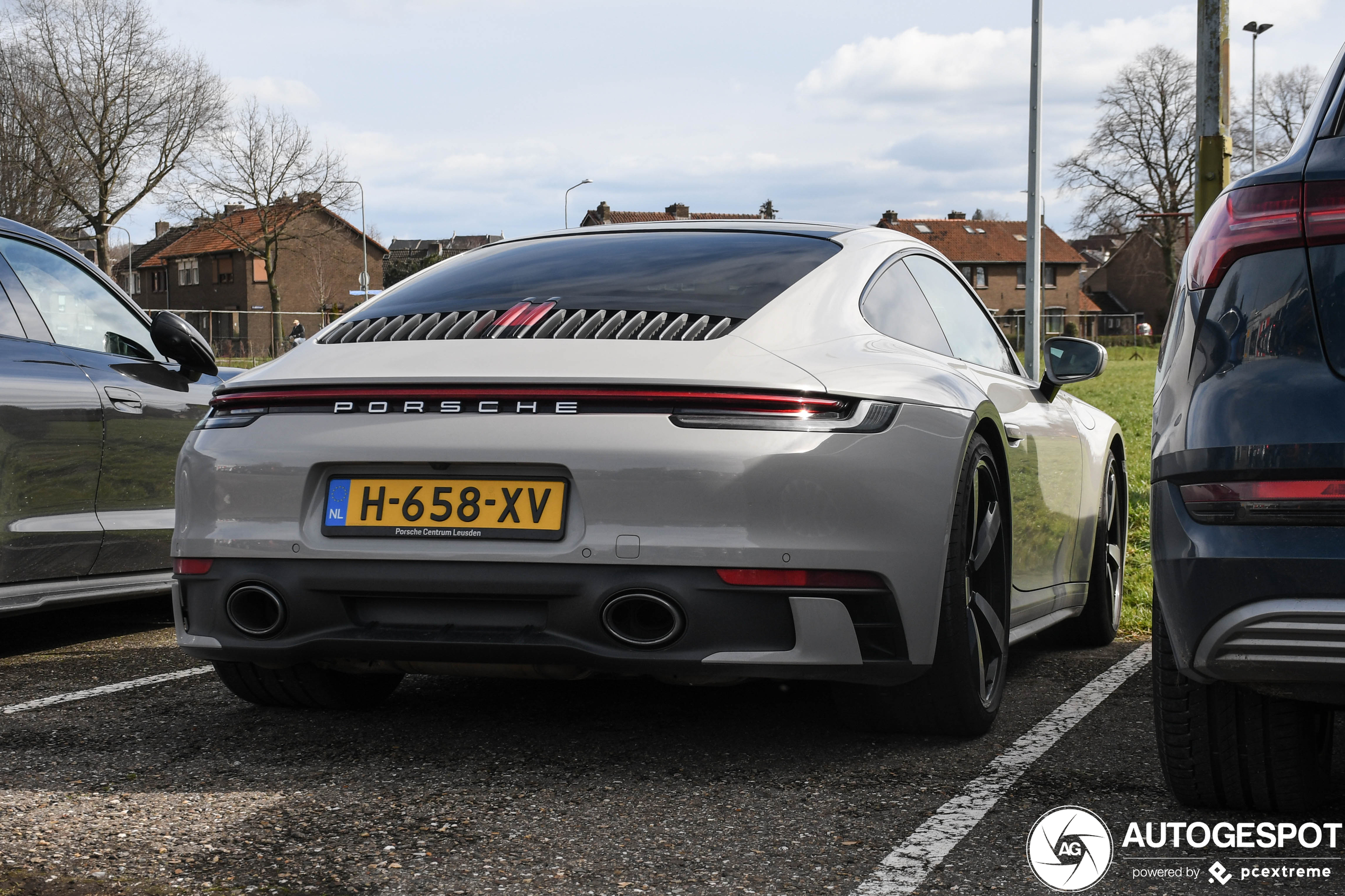 Porsche 992 Carrera 4S