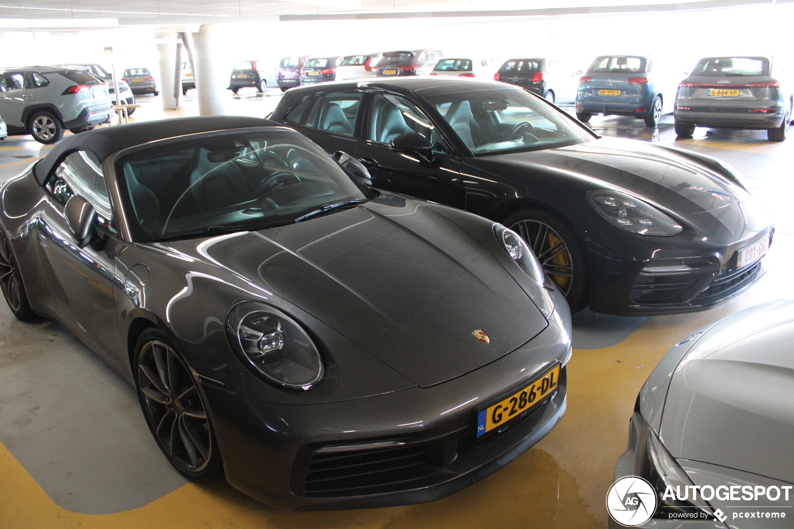 Porsche 992 Carrera 4S Cabriolet