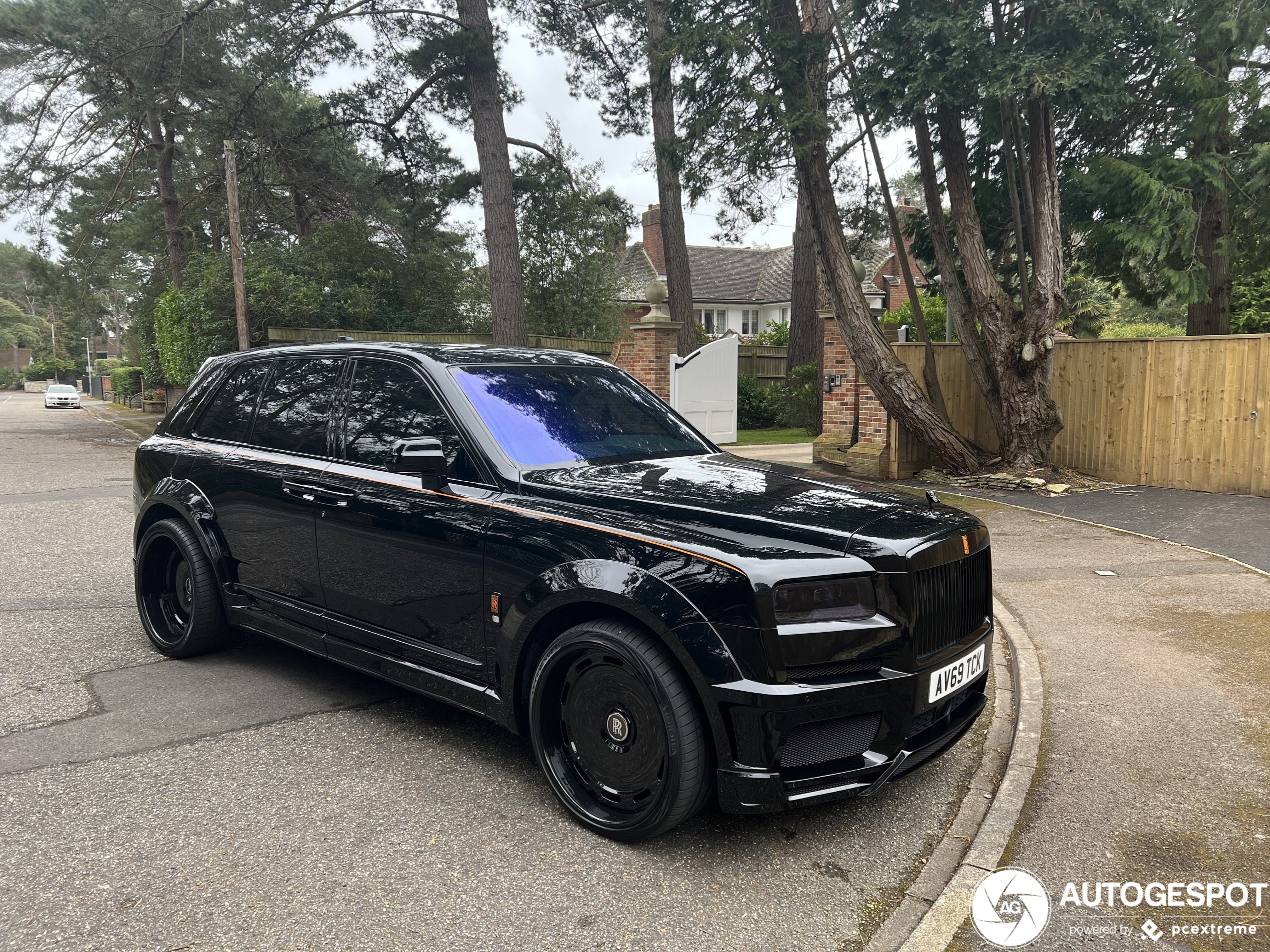 Lekker fout: Rolls-Royce Cullinan Black Badge Spofec Overdose