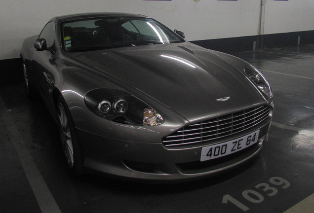 Aston Martin DB9