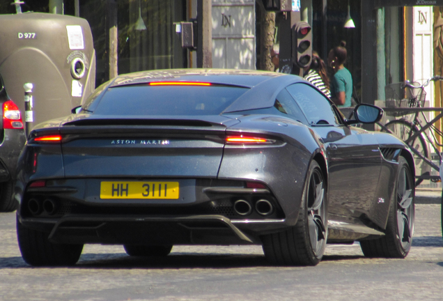 Aston Martin DBS Superleggera