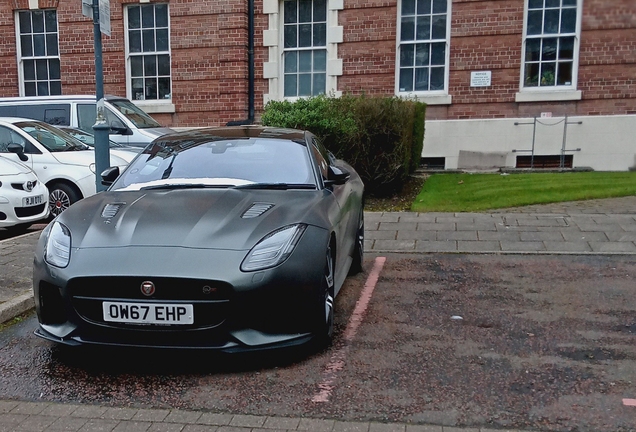 Jaguar F-TYPE SVR Coupé 2017