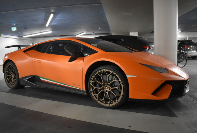 Lamborghini Huracán LP640-4 Performante